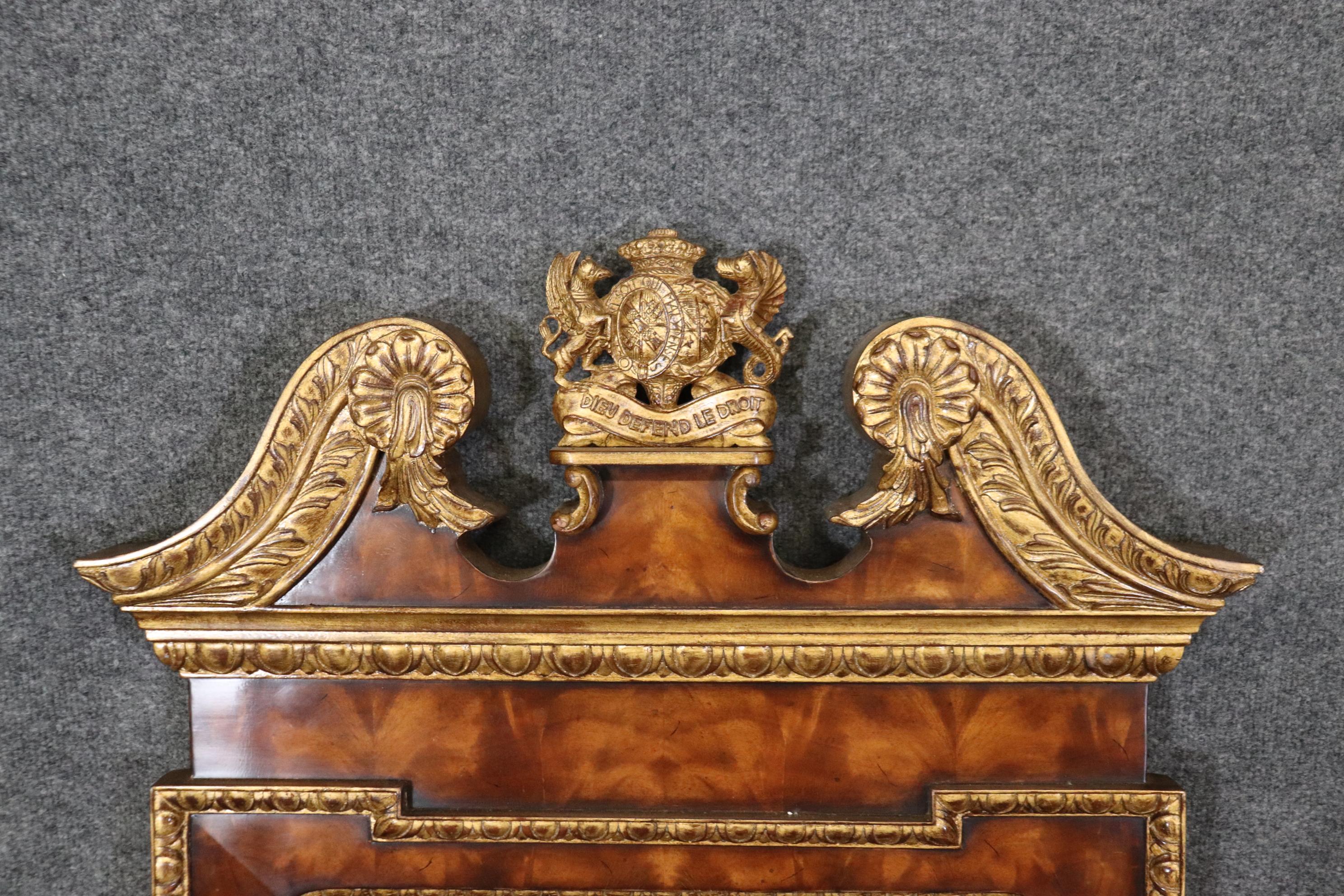 Unknown Pair of Superb Federal Style Gilded Georgian Mahogany Wall Mirrors 