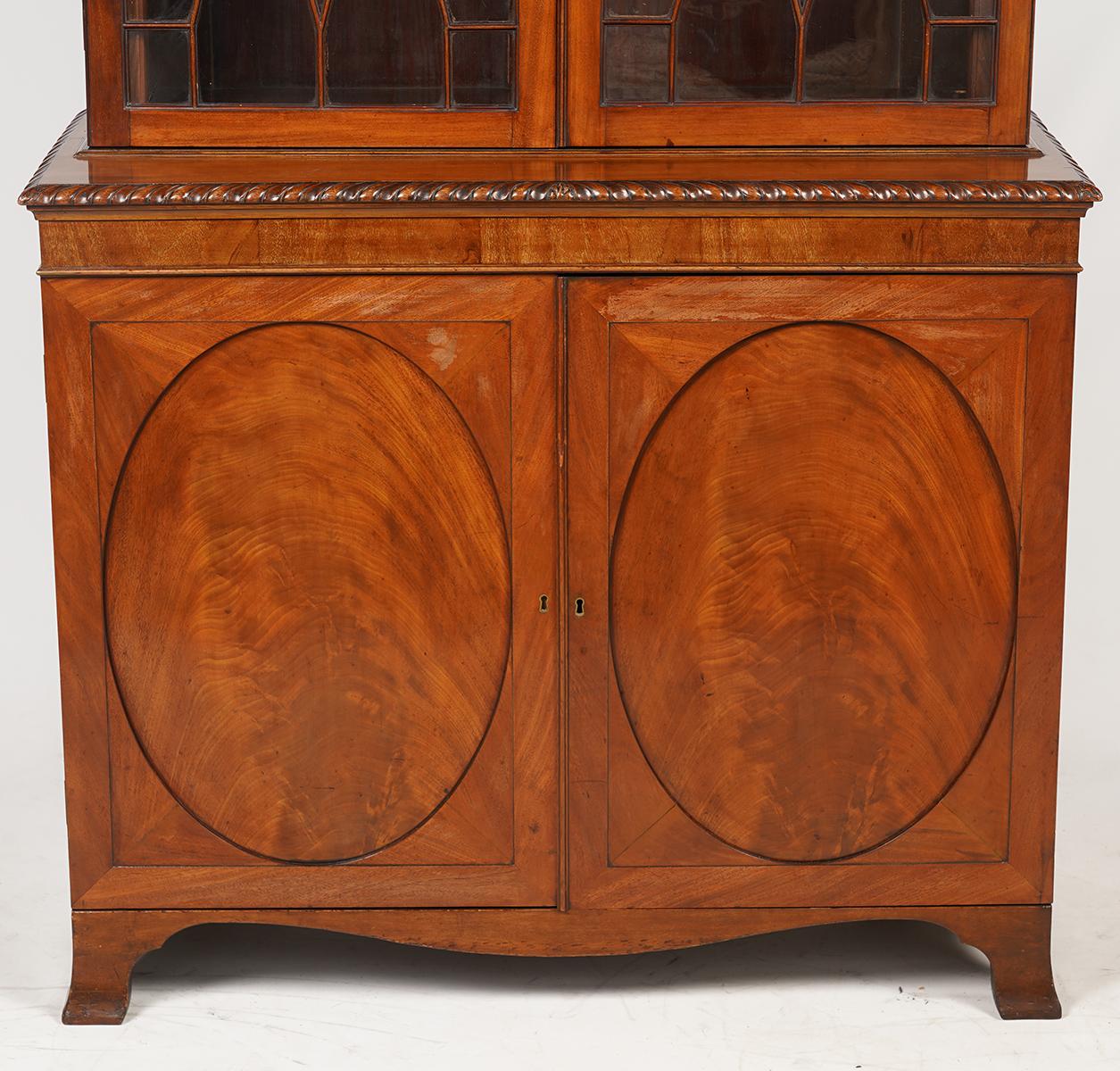 Pair of Superior English Edwardian Mahogany Glazed Door Bookcases, circa 1890 7