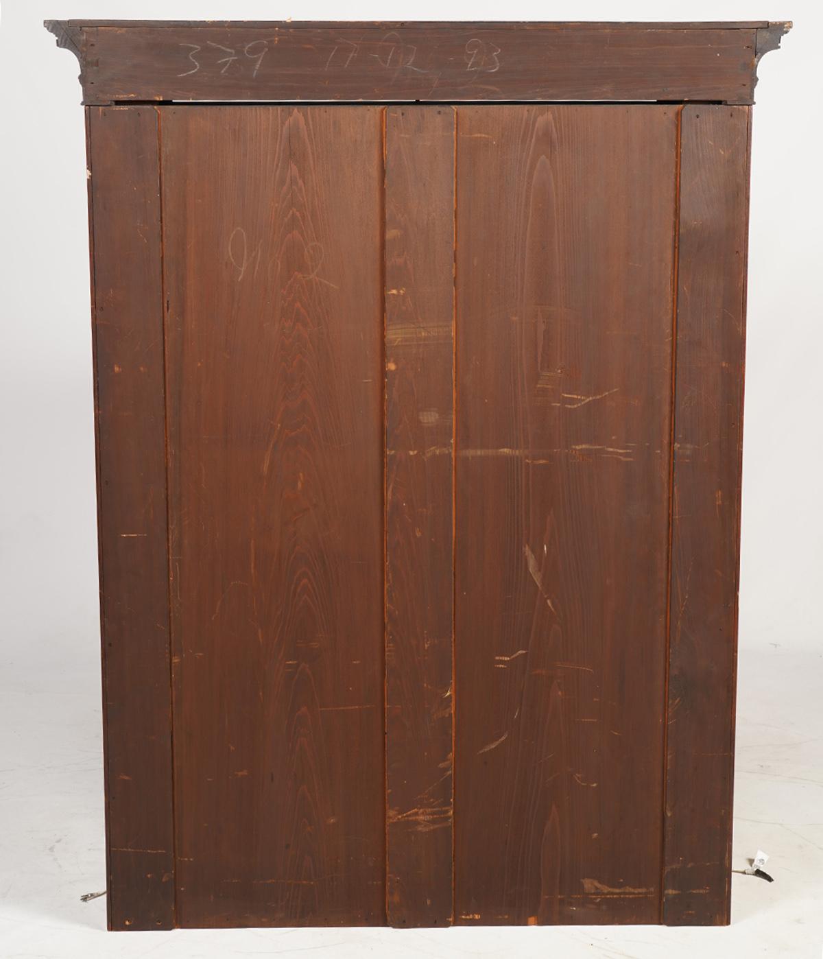 Pair of Superior English Edwardian Mahogany Glazed Door Bookcases, circa 1890 14