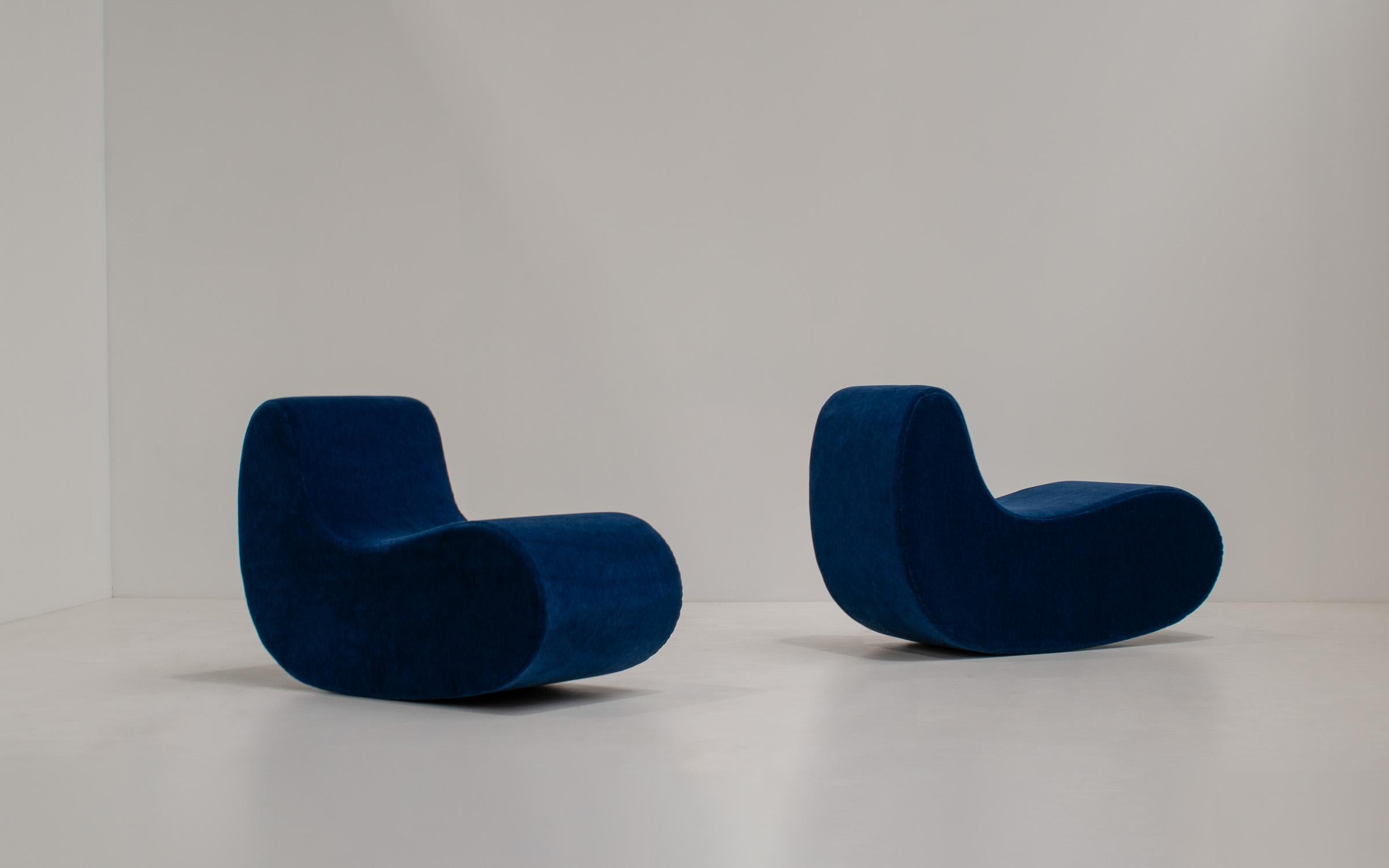 Pair of 'Sutra' Chairs by Gregorio Spini for Kundalini, sourced in the north of Italy.

These Sutra lounge chairs are the perfect blend between midcentury-modern sophistication and space-age chic. They aren't just seats; they're works of art, a nod