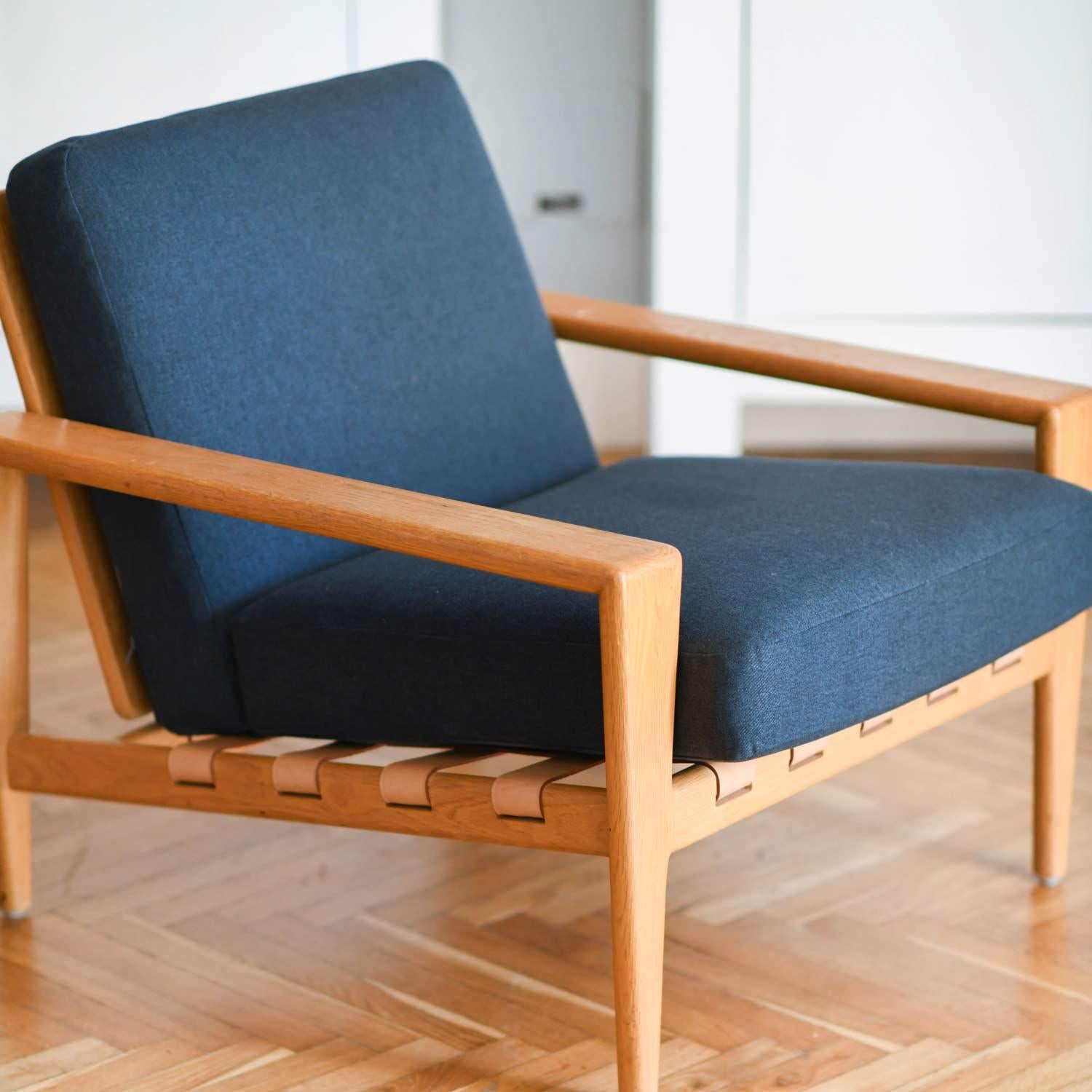 Mid-20th Century Pair of Svante Skogh 1957 “Bodo” Armchairs in Swedish Oak 'Set of 2' For Sale