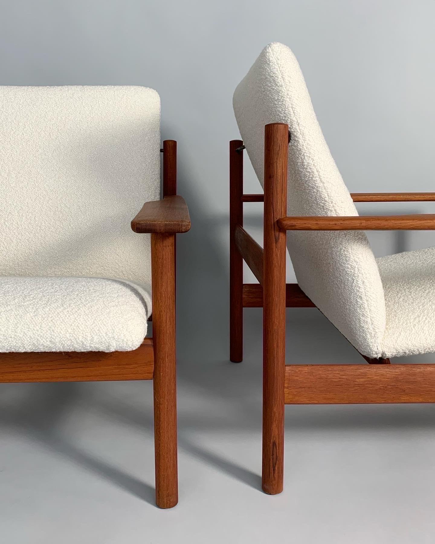 Hand-Crafted Pair of Sven Ivar Dysthe Teak & Bouclé Lounge Chairs 1001 Dokka Norway 1960s 