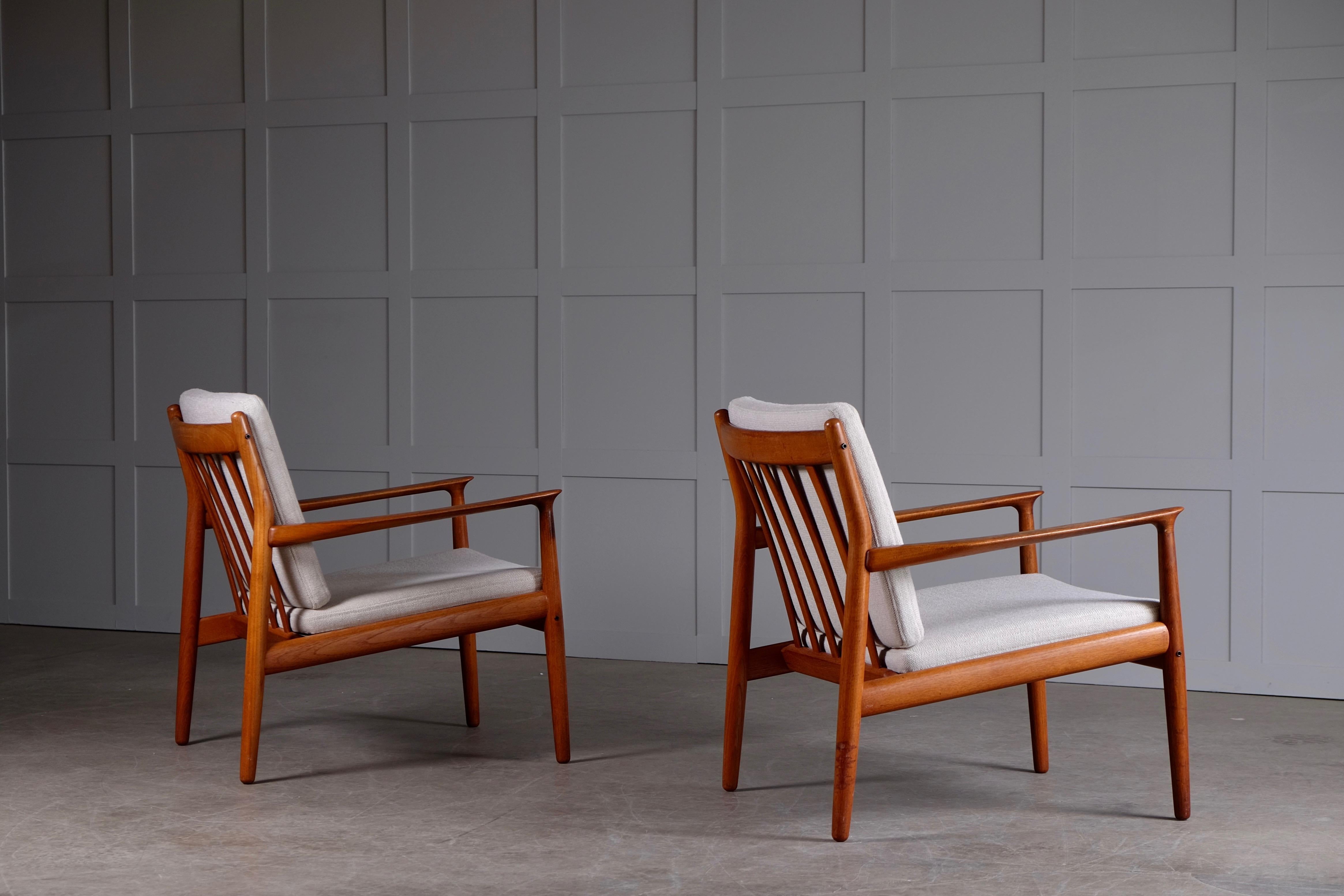 Teak Pair of Svend Aage Eriksen Easy Chairs, Denmark, 1960s