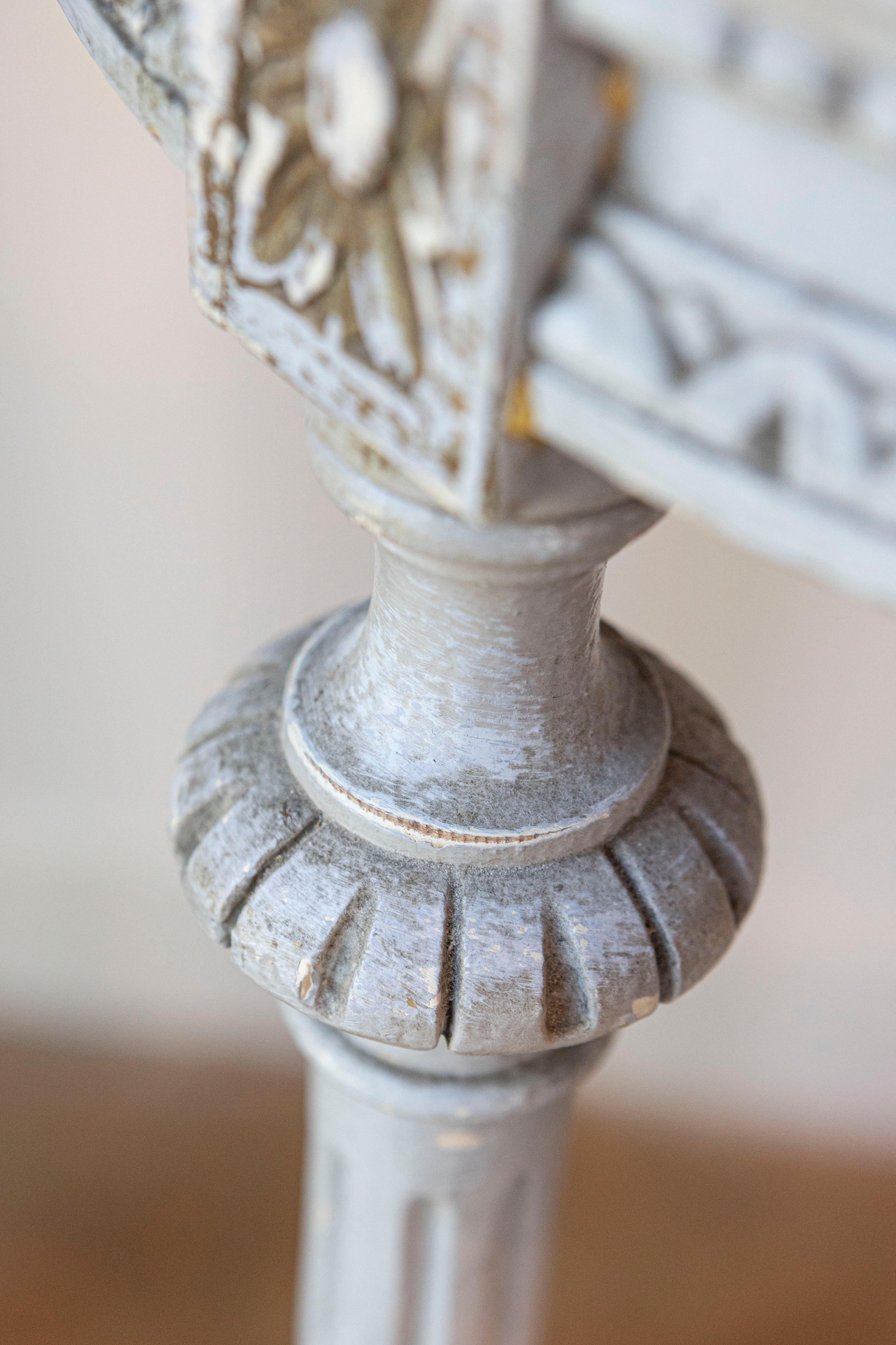 Pair of Swedish 1830s Neoclassical Painted Pedestal Stands with Carrara Marble For Sale 2