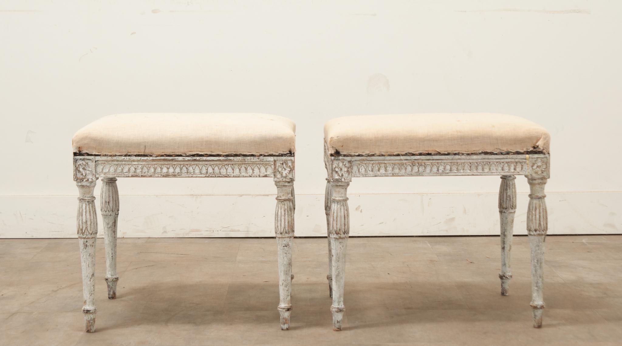 Hand-Carved Pair of Swedish 18th Century Louis XVI Style Benches For Sale
