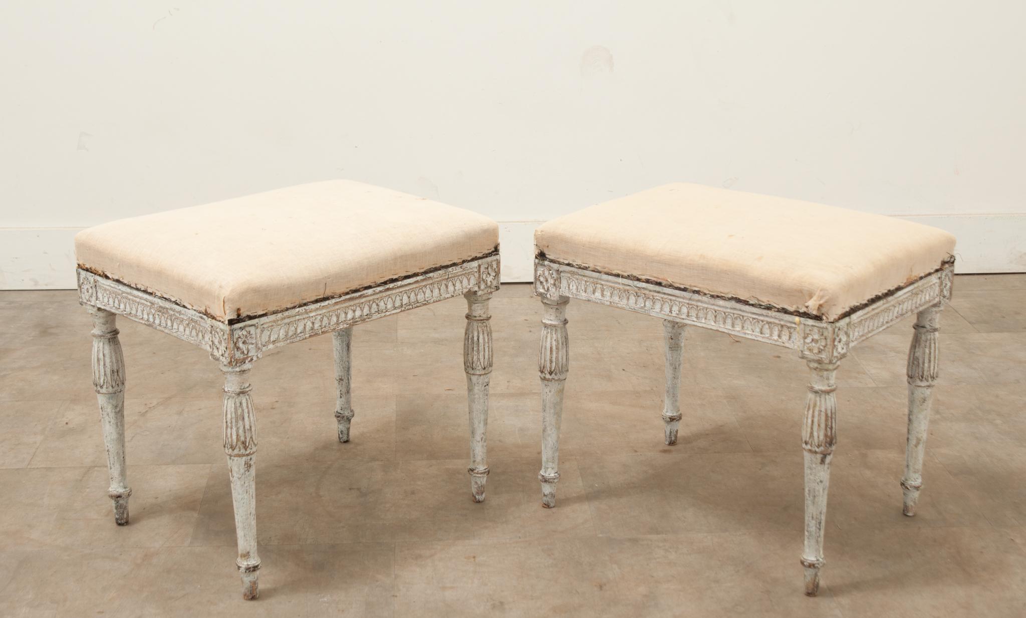 Pair of Swedish 18th Century Louis XVI Style Bench-stools For Sale 1