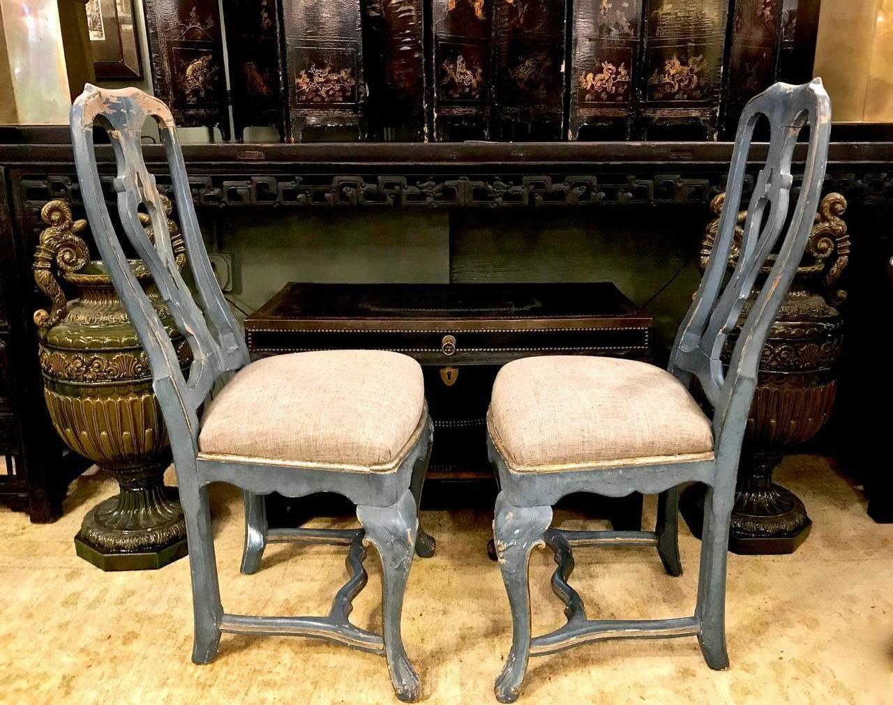 Pair of Swedish 18th Century Rococo Painted Side Chairs, circa 1760-1770 3