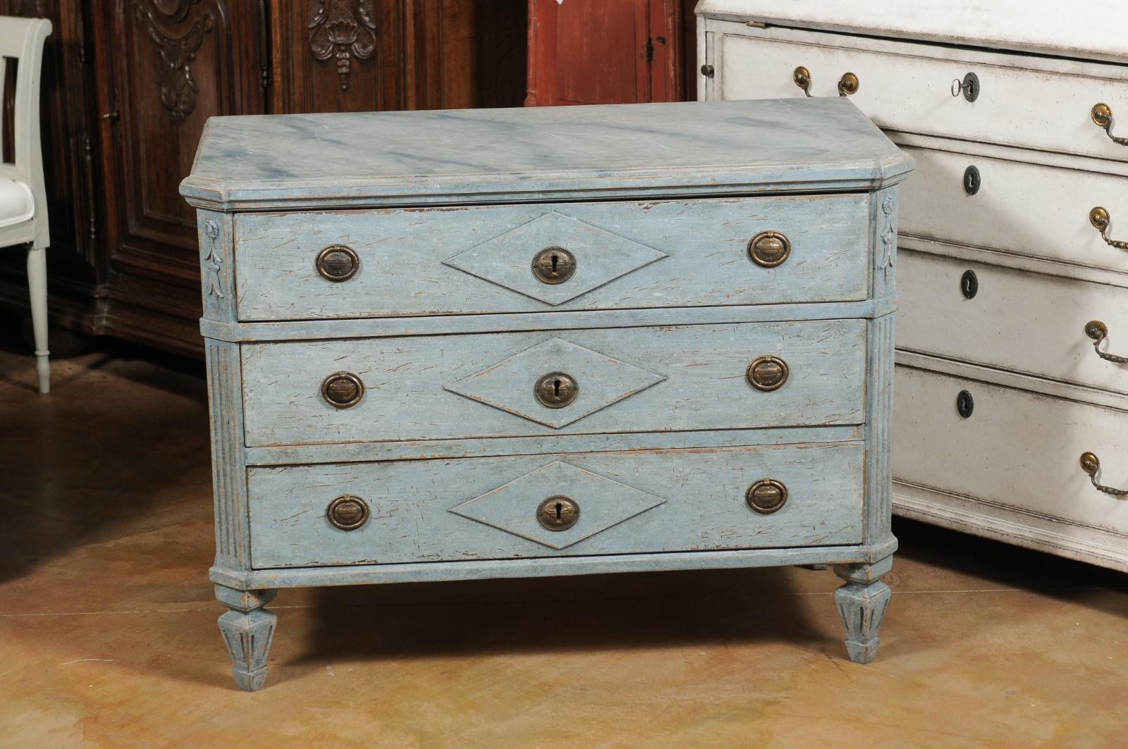 Pair of Swedish 1900s Gustavian Style Blue Grey Painted Three-Drawer Chests 7