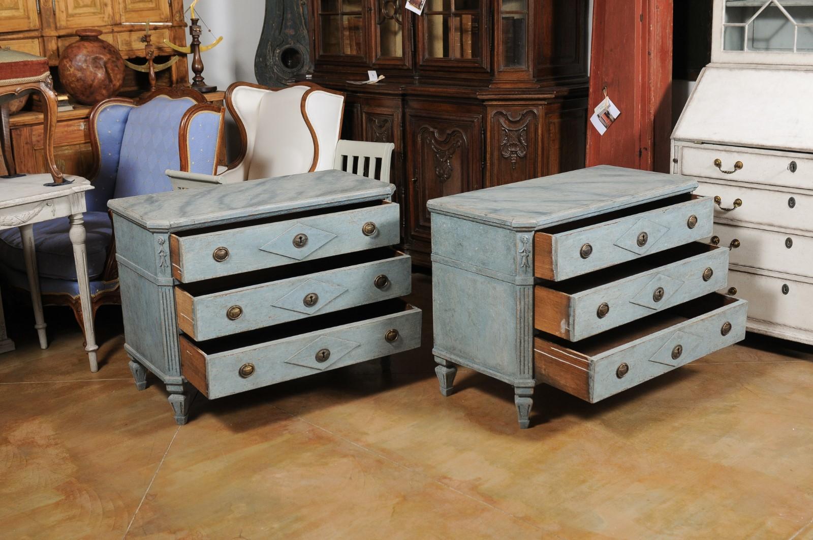 Pair of Swedish 1900s Gustavian Style Blue Grey Painted Three-Drawer Chests 8
