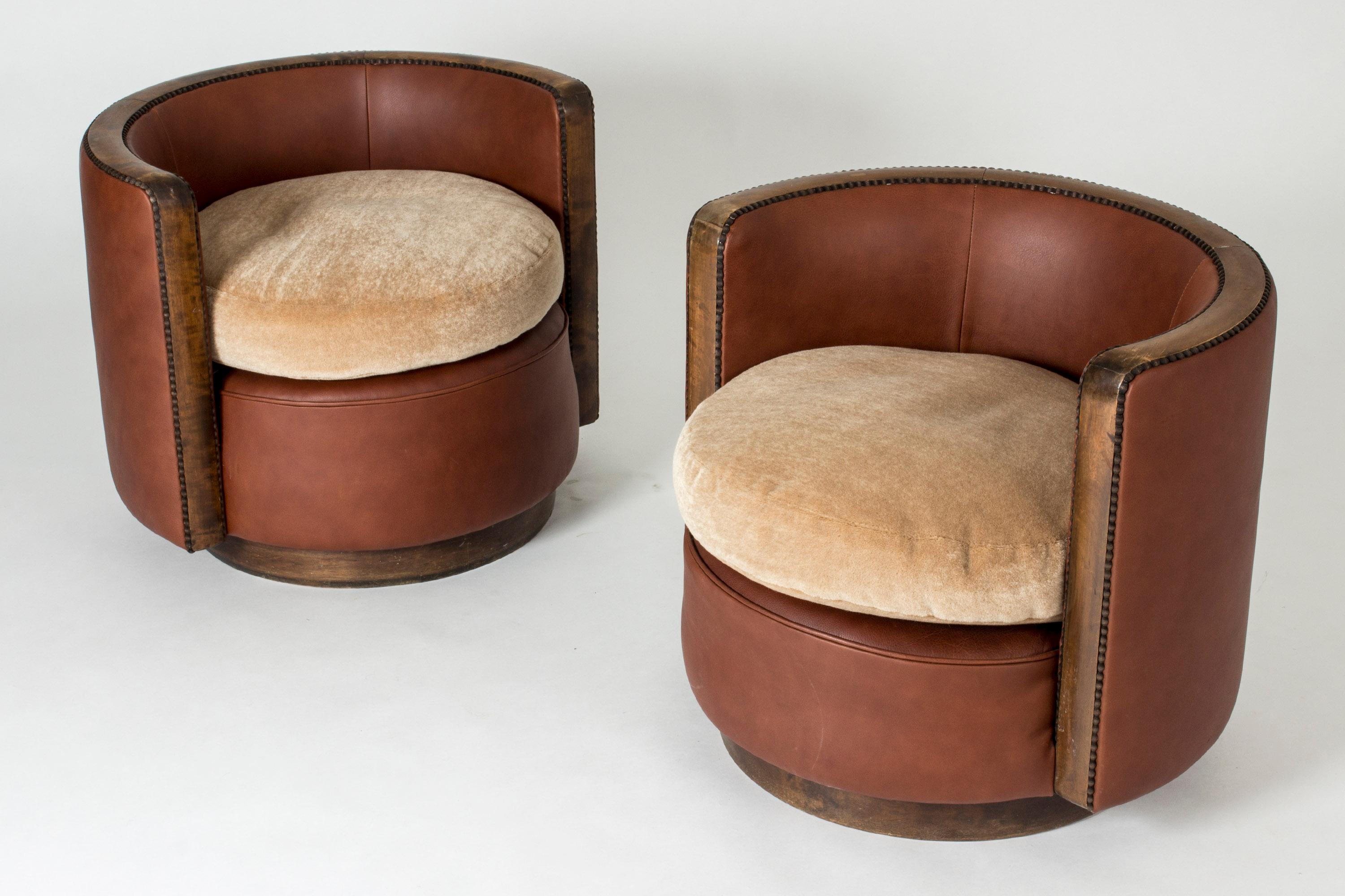 Mid-20th Century Pair of Swedish 1930s Leather and Mohair Lounge Chairs