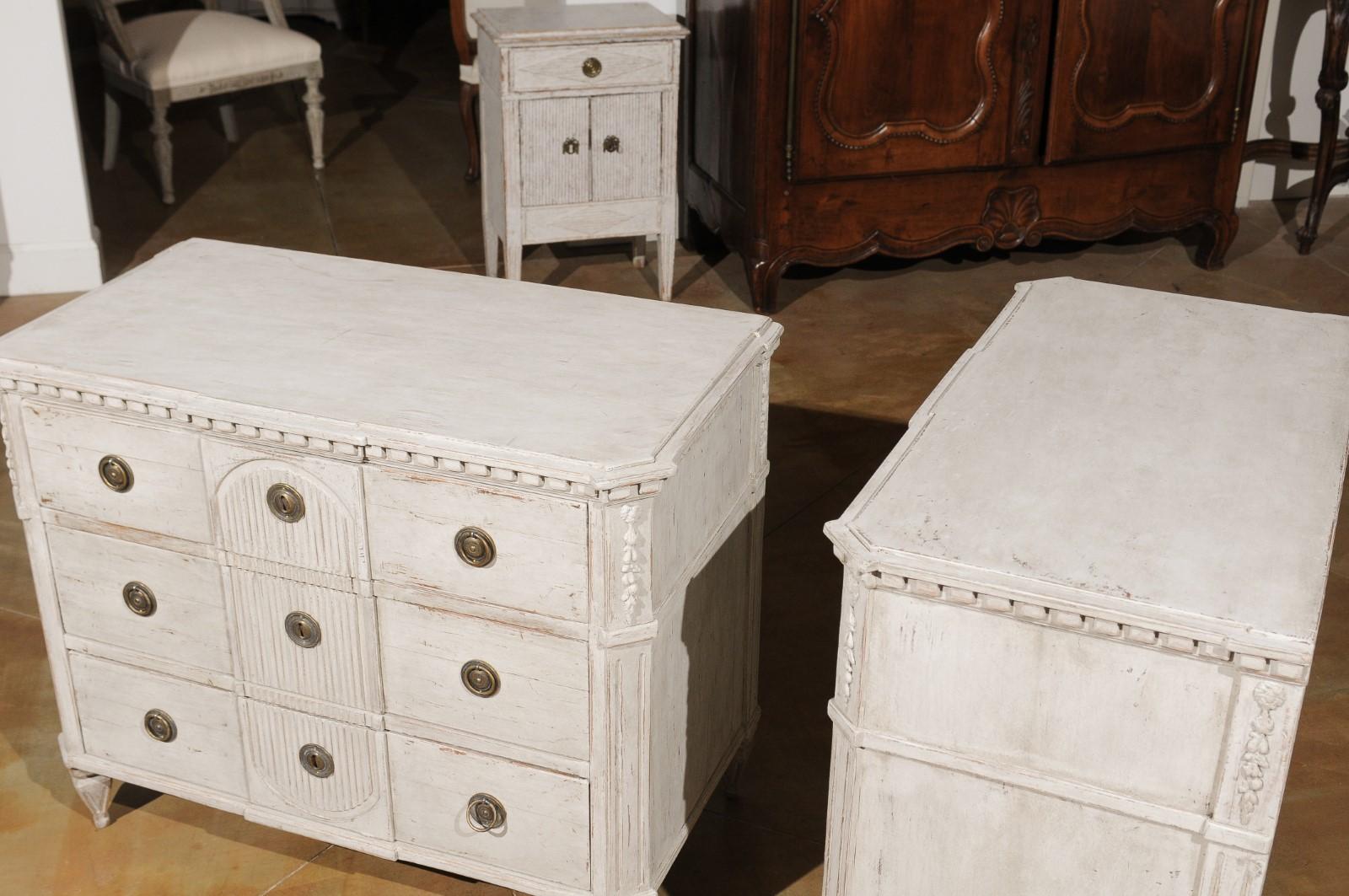 Pair of Swedish 20th Century Gustavian Style Painted Chests with Reeded Accents 3