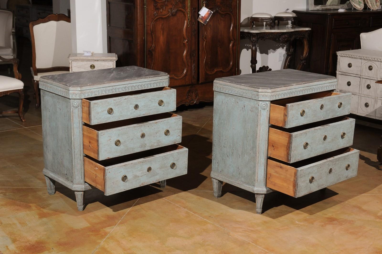 Wood Pair of Swedish 19th Century Gustavian Style Painted Chests with Waterleaf Motif