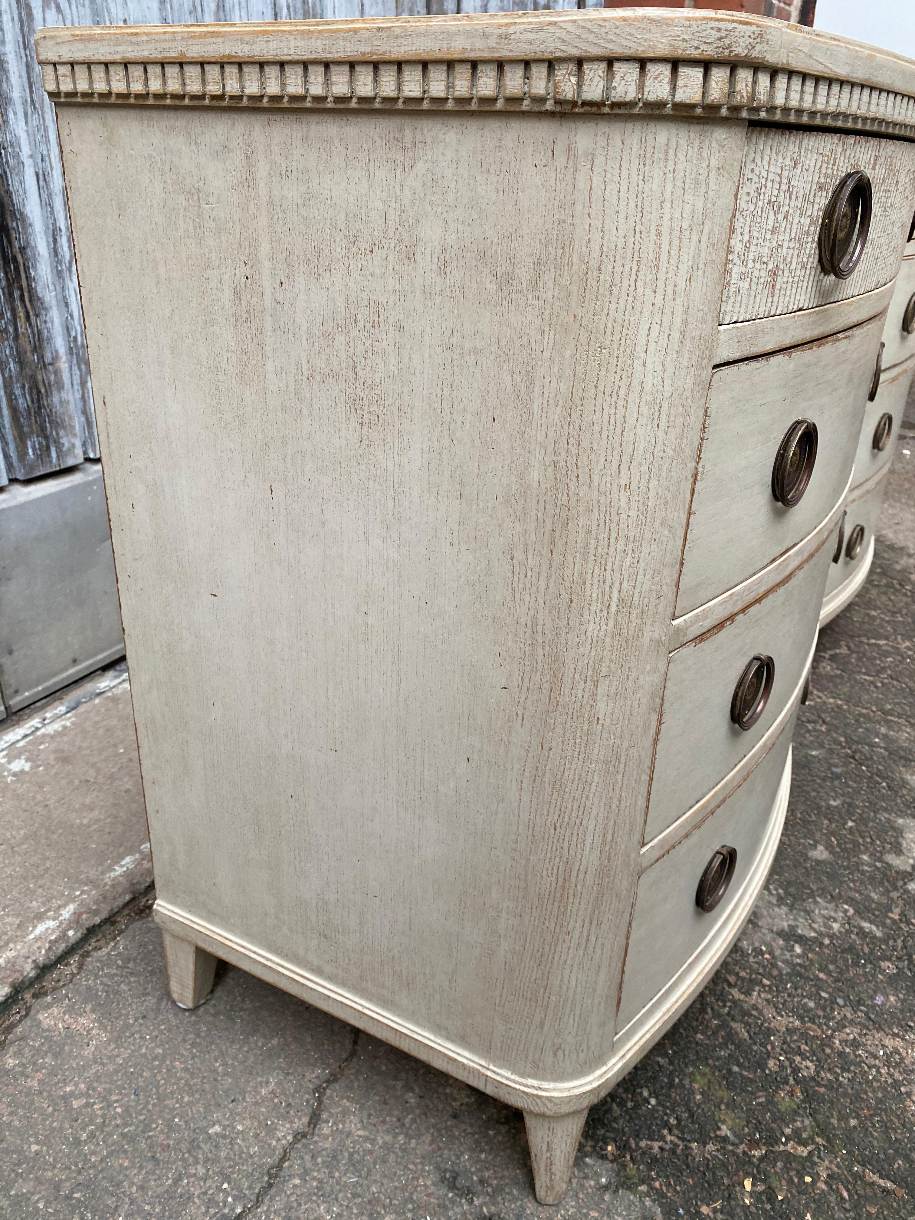 Gustavian Pair of Swedish 19th Century Painted Chest of Drawers