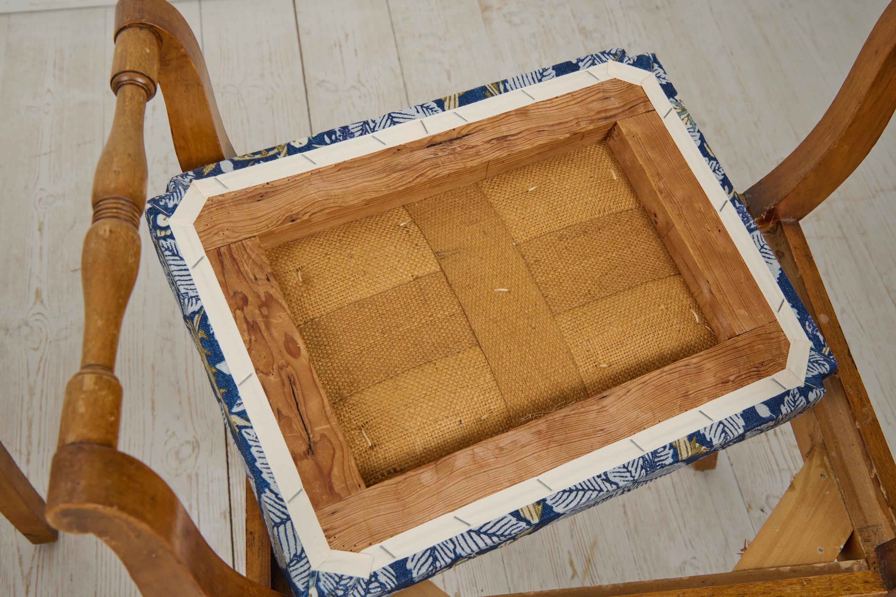Pareja de Taburetes Taboret Suecos Antiguos de la Época Imperio en Abedul Amarillo en venta 4