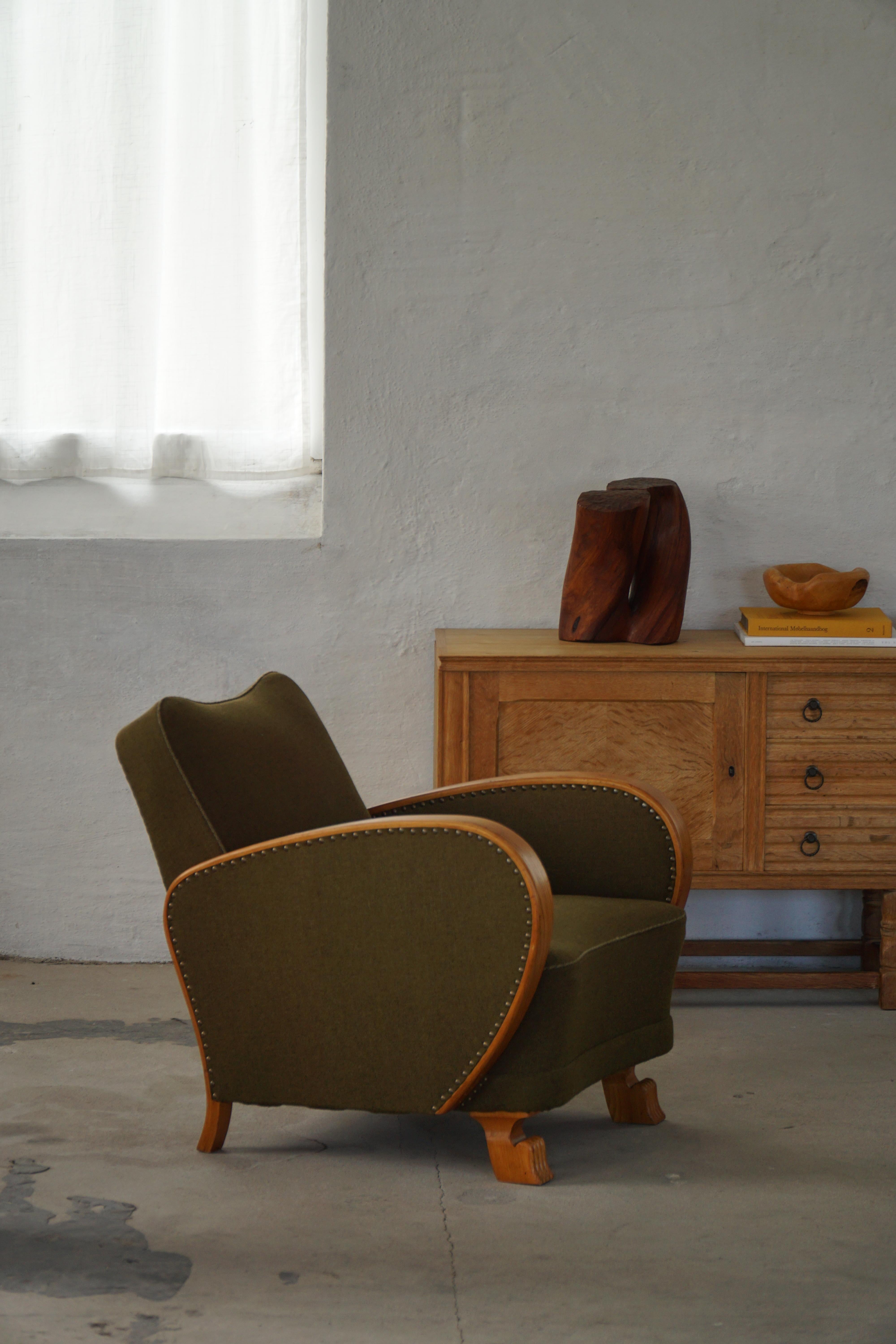 Pair of Swedish Art Deco Armchairs,  Elm, Green Wool & Lion Paw Feets, 1930s–40s For Sale 6
