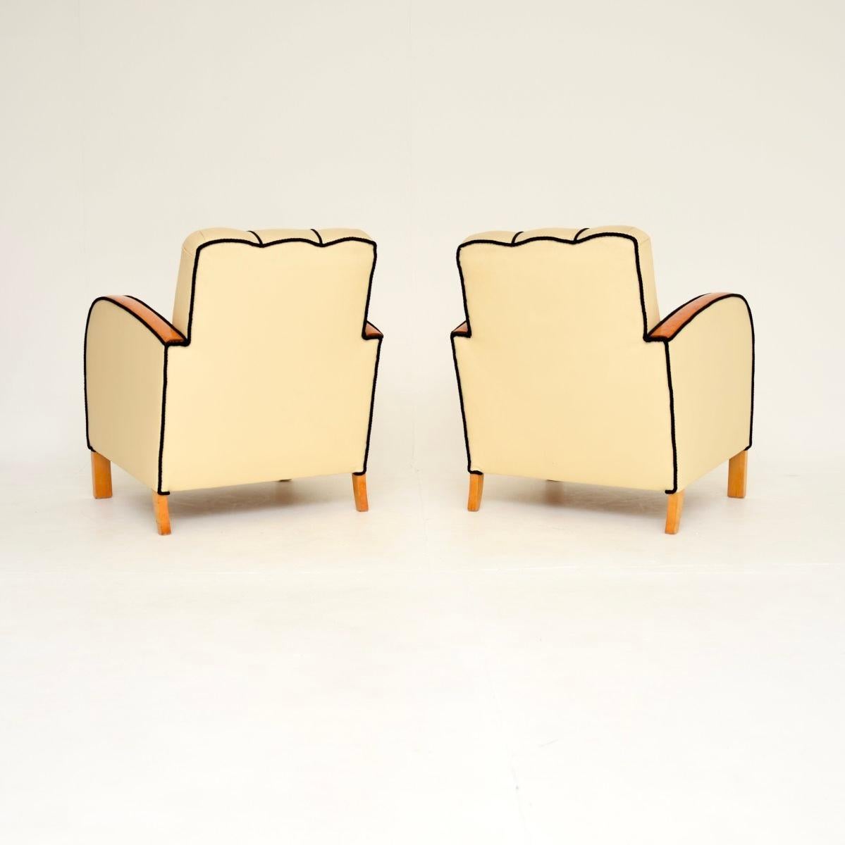 Mid-20th Century Pair of Swedish Art Deco Armchairs in Leather and Satin Birch For Sale