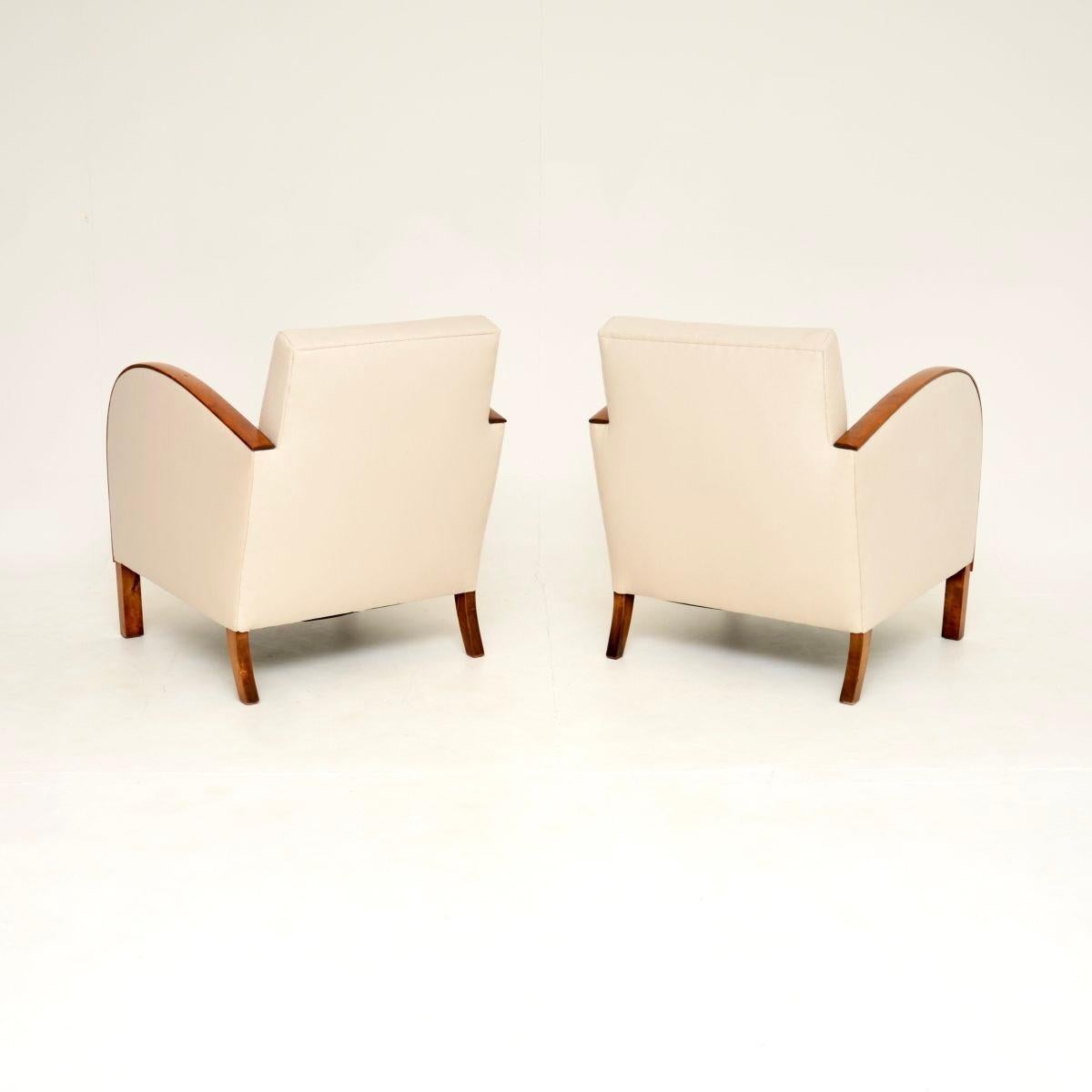 Pair of Swedish Art Deco Armchairs in Satin Birch Bon état - En vente à London, GB