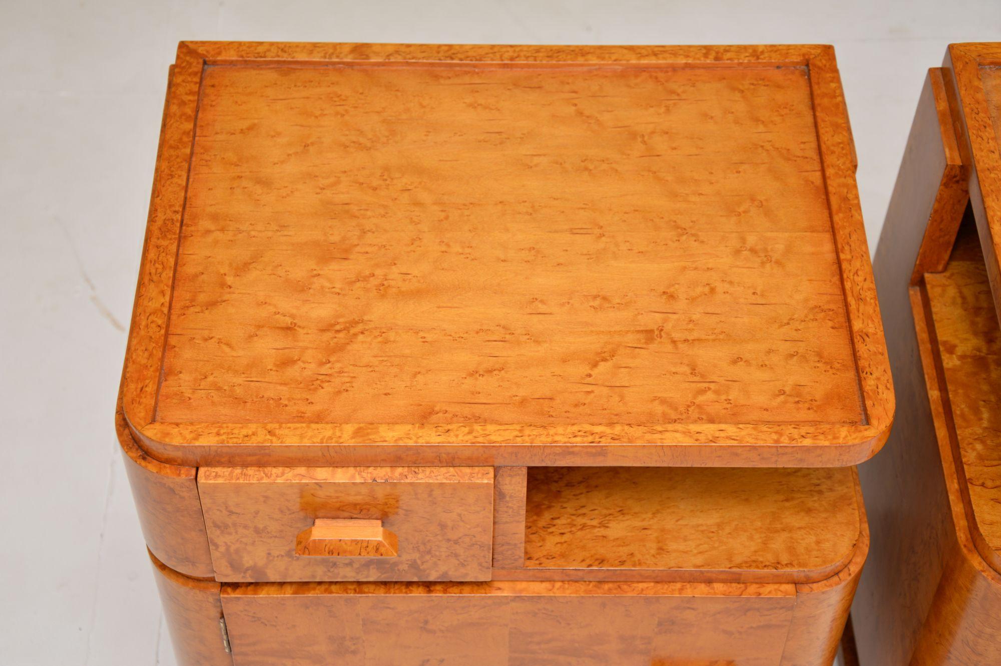 Pair of Swedish Art Deco Birds Eye Maple Bedside Cabinets 6