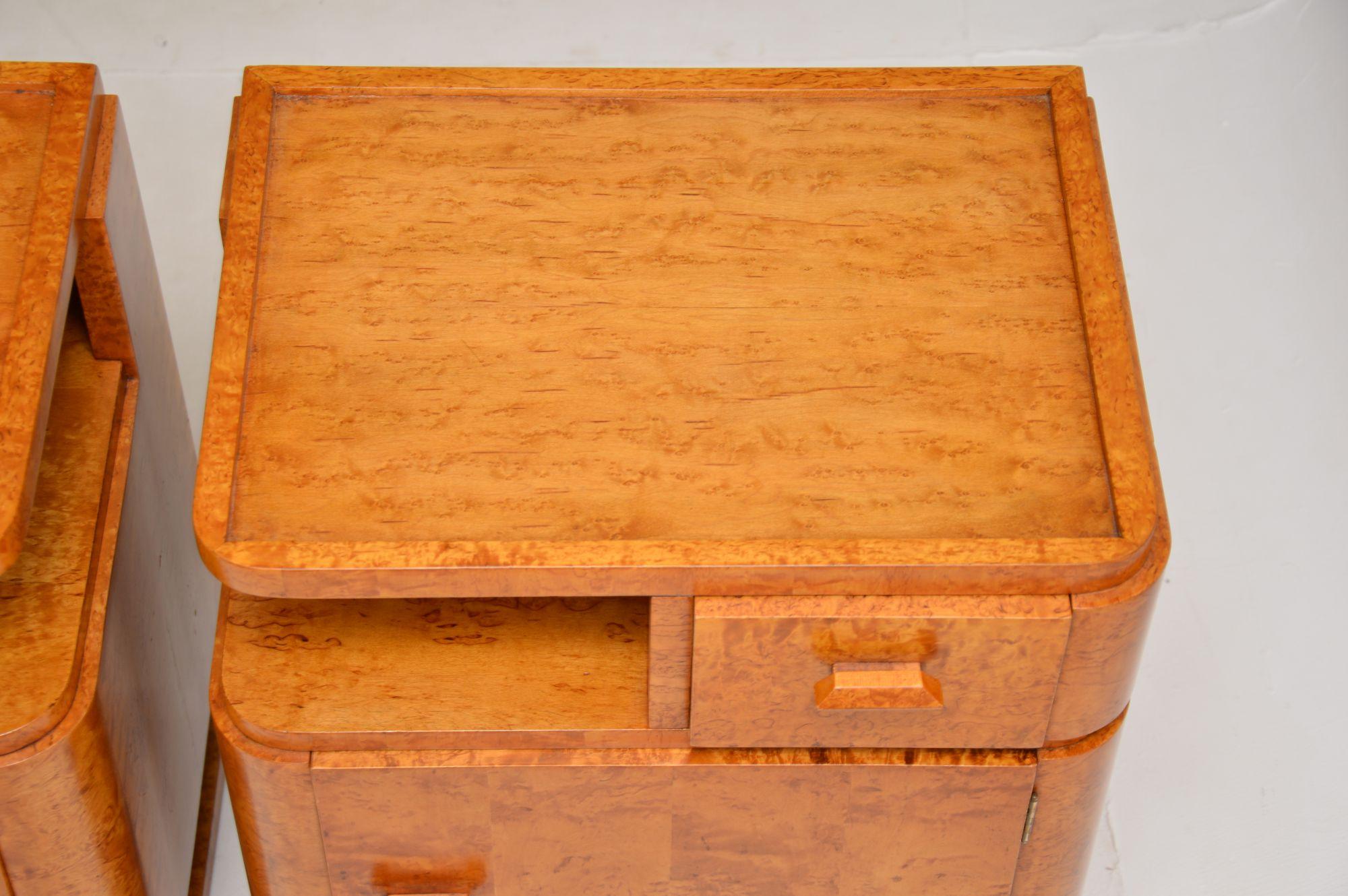 Pair of Swedish Art Deco Birds Eye Maple Bedside Cabinets 7