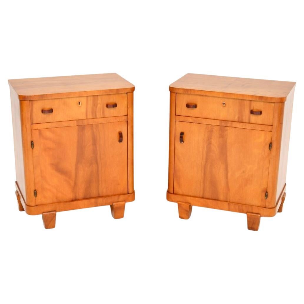 Coppia di comodini svedesi in noce Art Déco