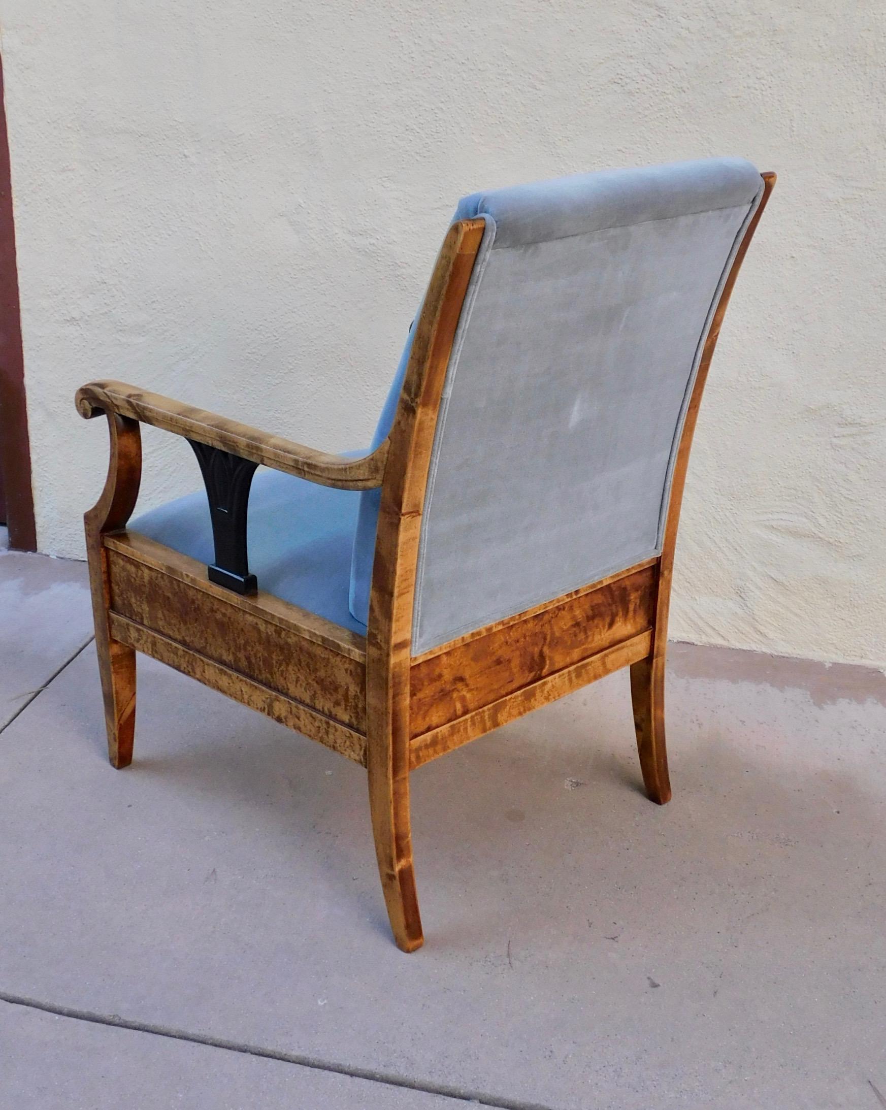 Pair of Swedish Biedermeier Revival Armchairs in Golden Flame Birch, circa 1920 For Sale 6