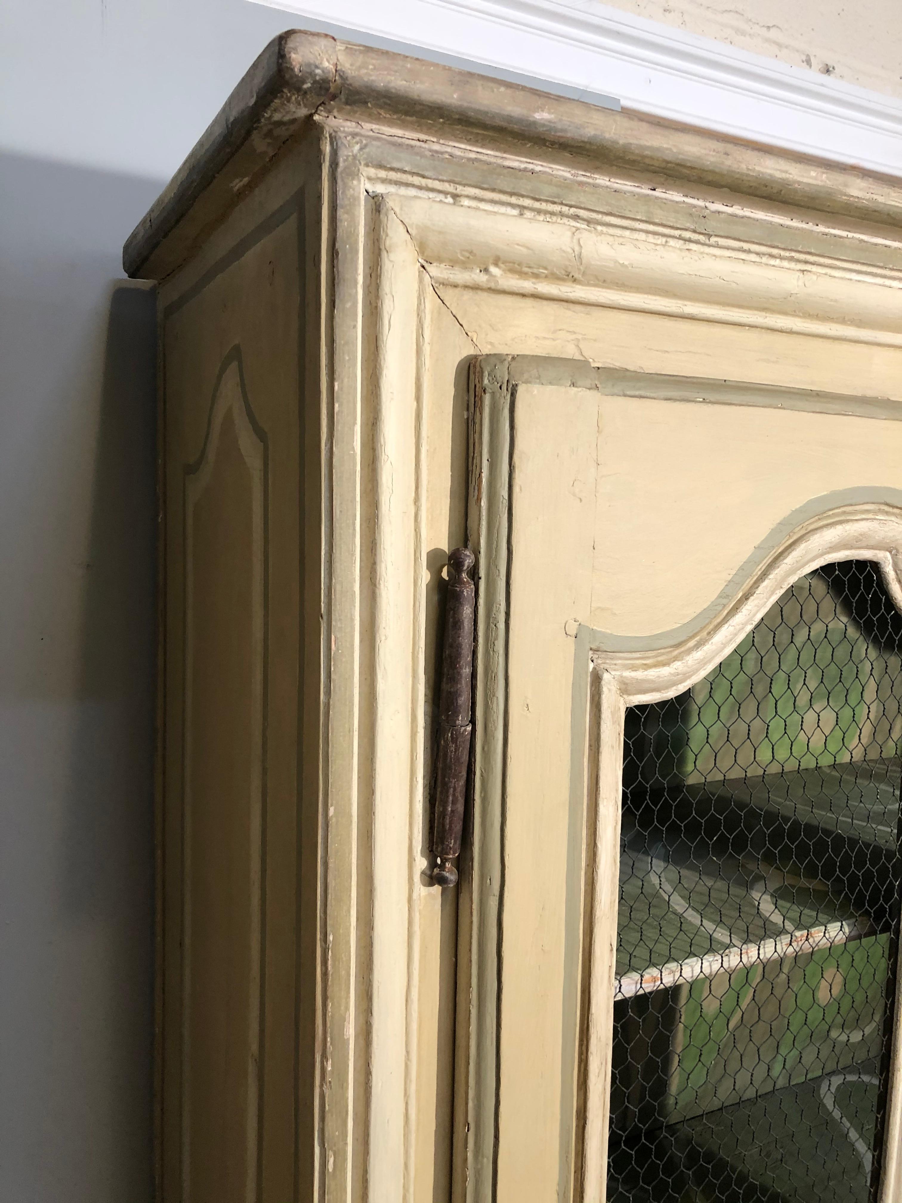 Pair of Continental Bookcase Cabinets Original Paint Decorated In Good Condition In Stamford, CT