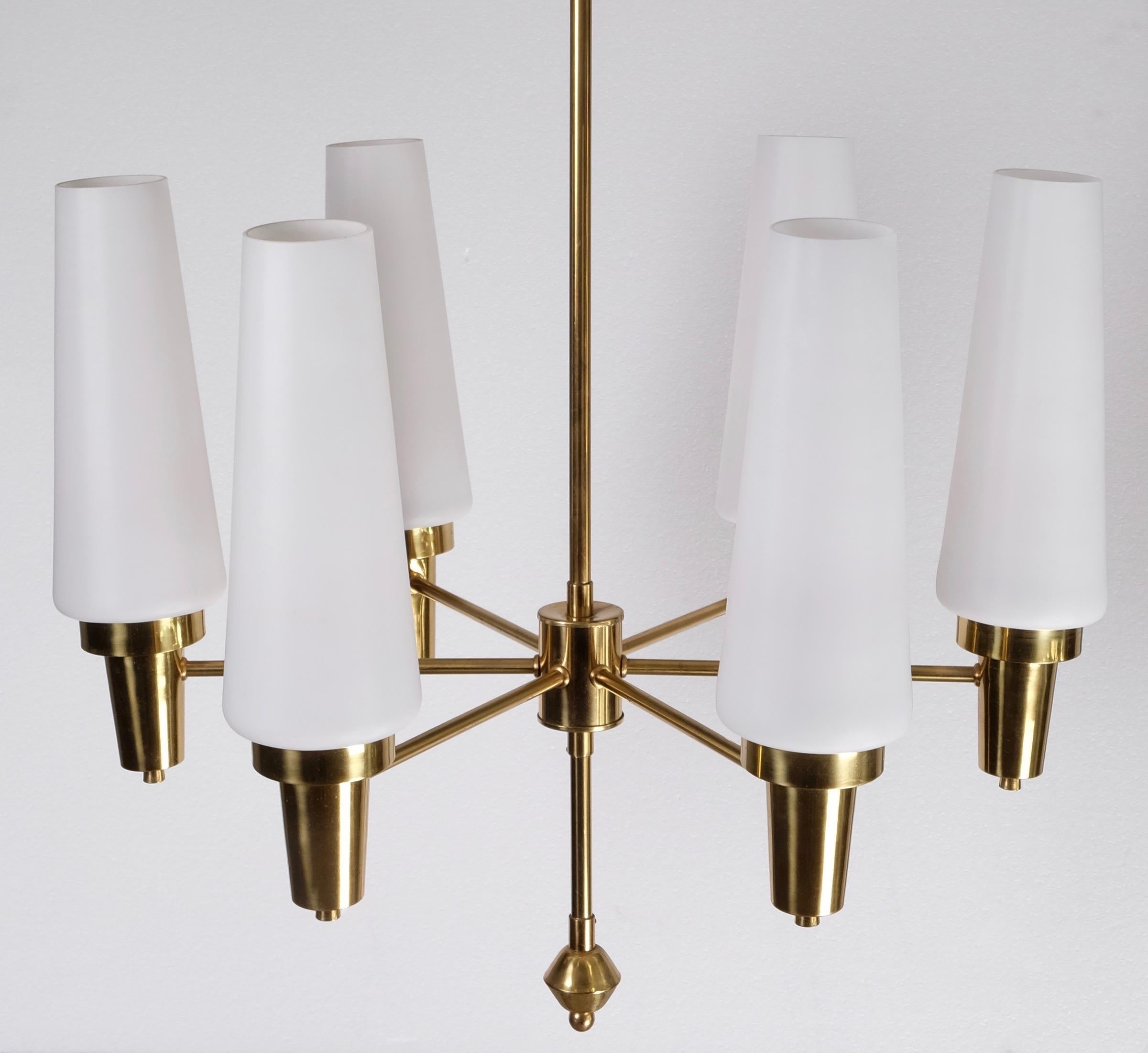Pair of Swedish Brass Chandeliers, 1950s In Good Condition For Sale In Stockholm, SE