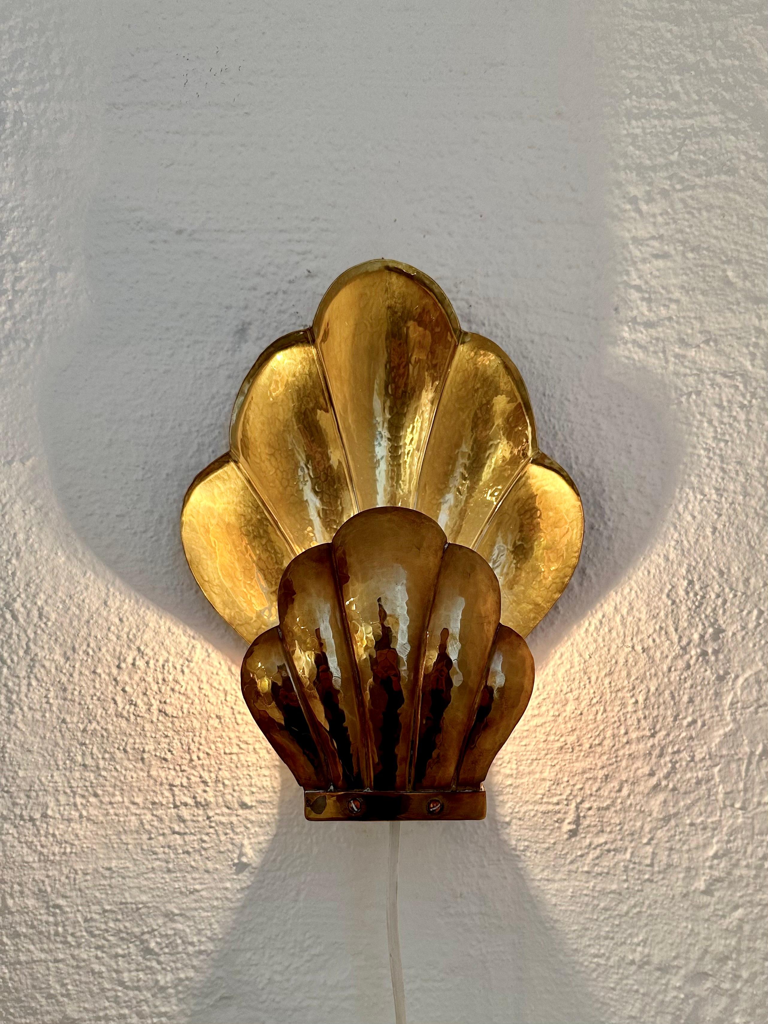 Pair of Swedish Brass Clam Wall Sconces in the Manner of Lars Holmström, Arvika 7
