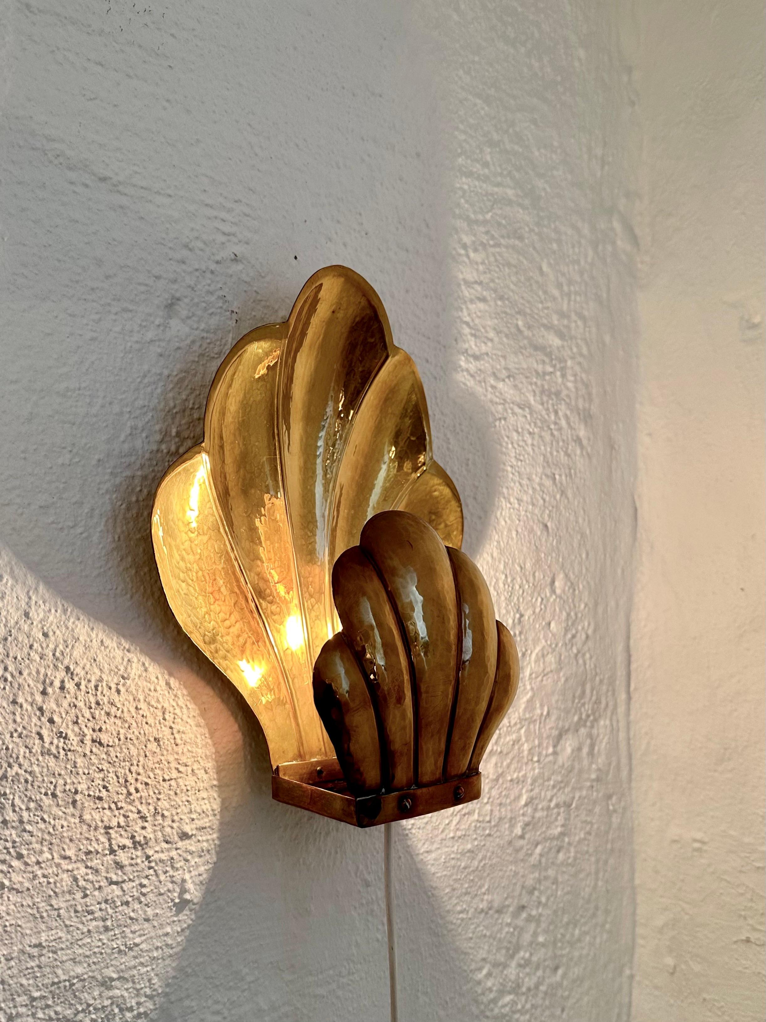 Pair of Swedish Brass Clam Wall Sconces in the Manner of Lars Holmström, Arvika 3