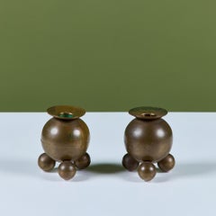 Coppia di portacandele svedesi a sfera in ottone