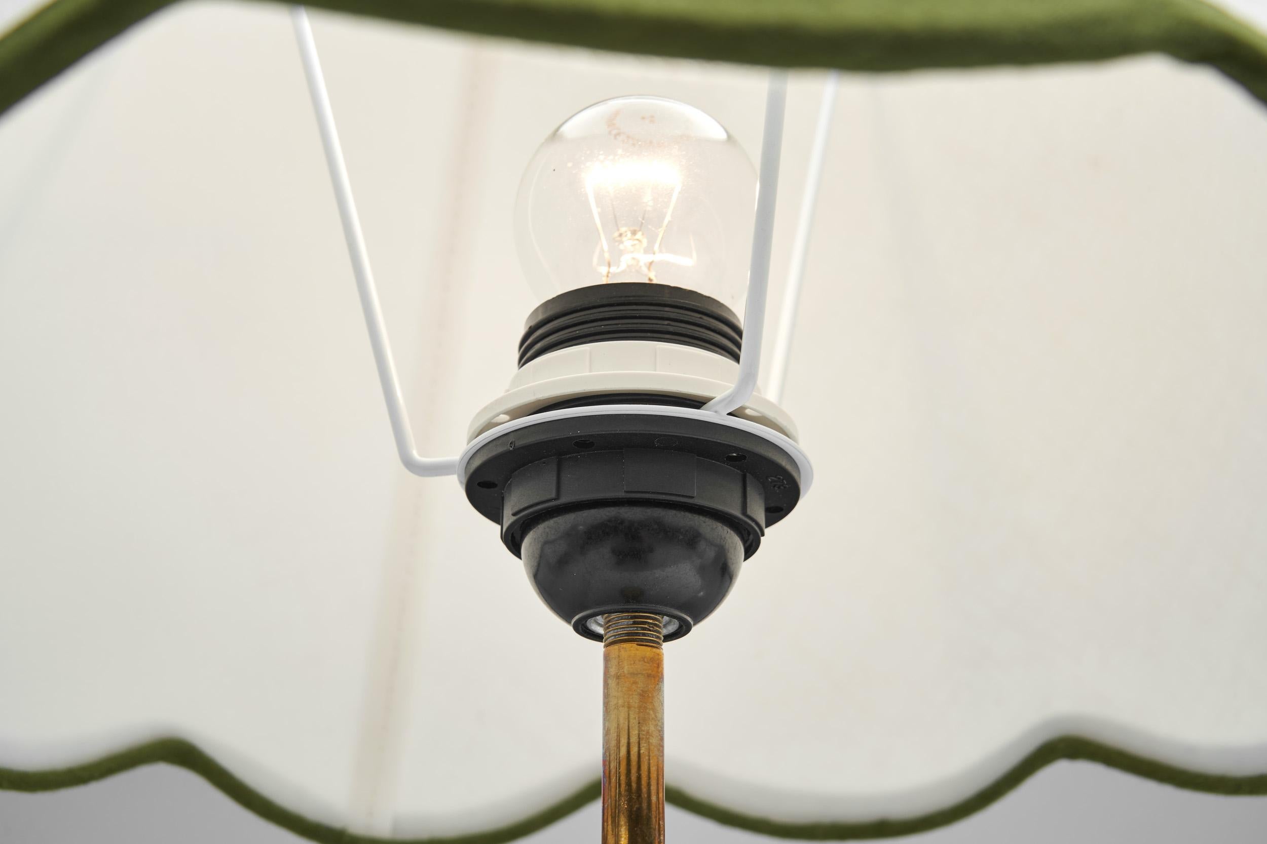 Schwedische Messing-Tischlampen von ASEA, Schweden, ca. 1960er Jahre, Paar im Angebot 8