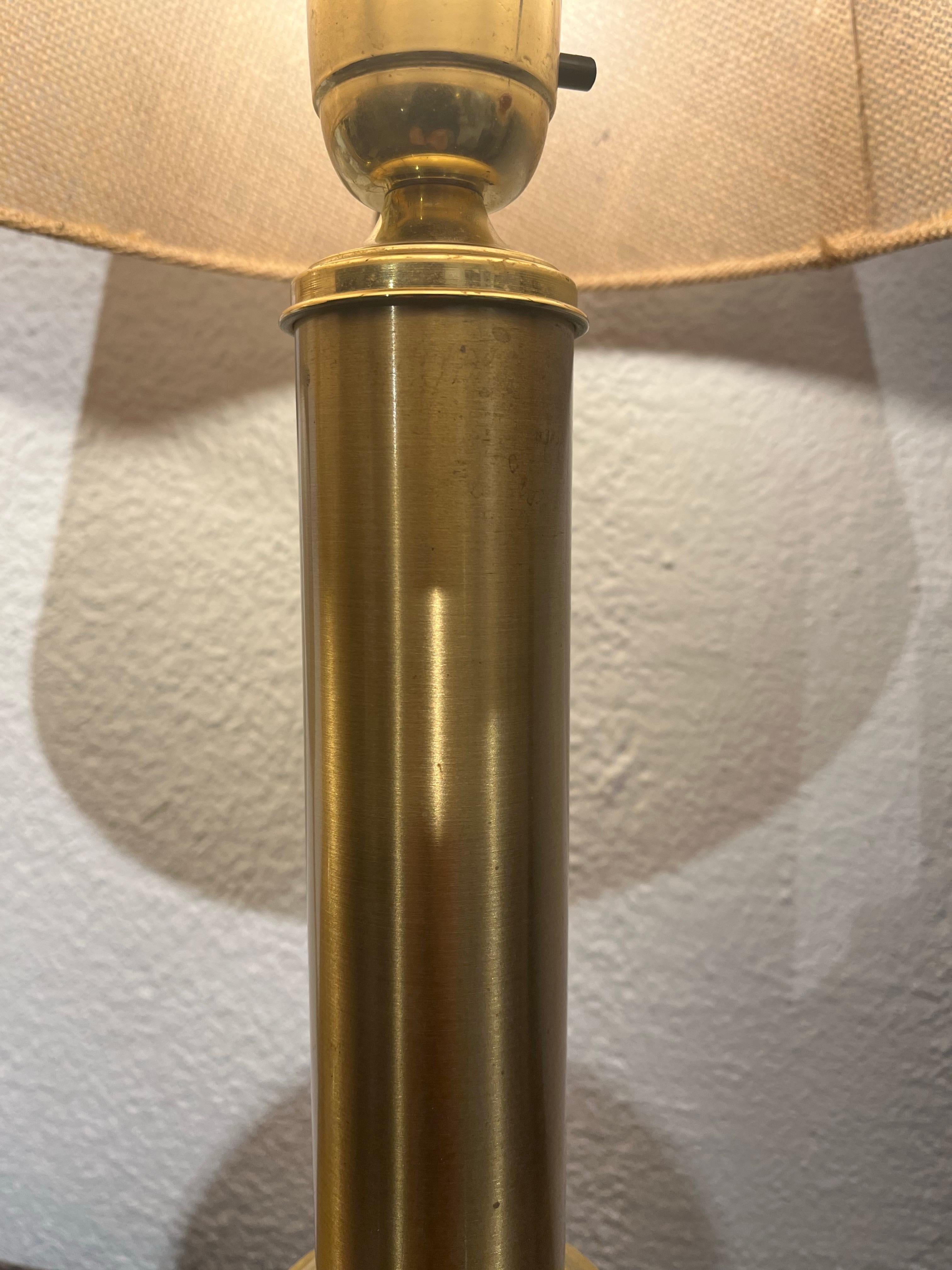 Paire de lampes de bureau suédoises en laiton par  Ewa Varnamo en vente 1