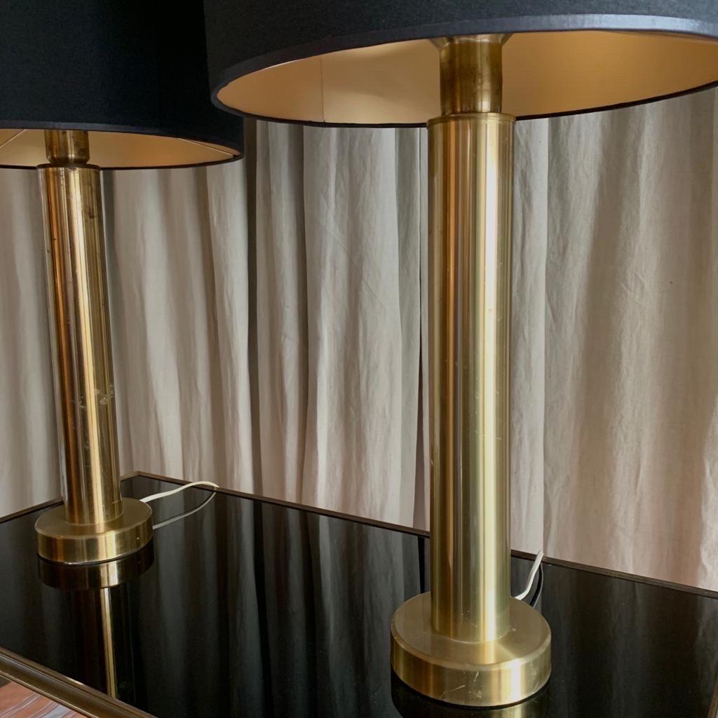 20ième siècle Paire de lampes de bureau suédoises en laiton par K. Belysning, 1970 en vente