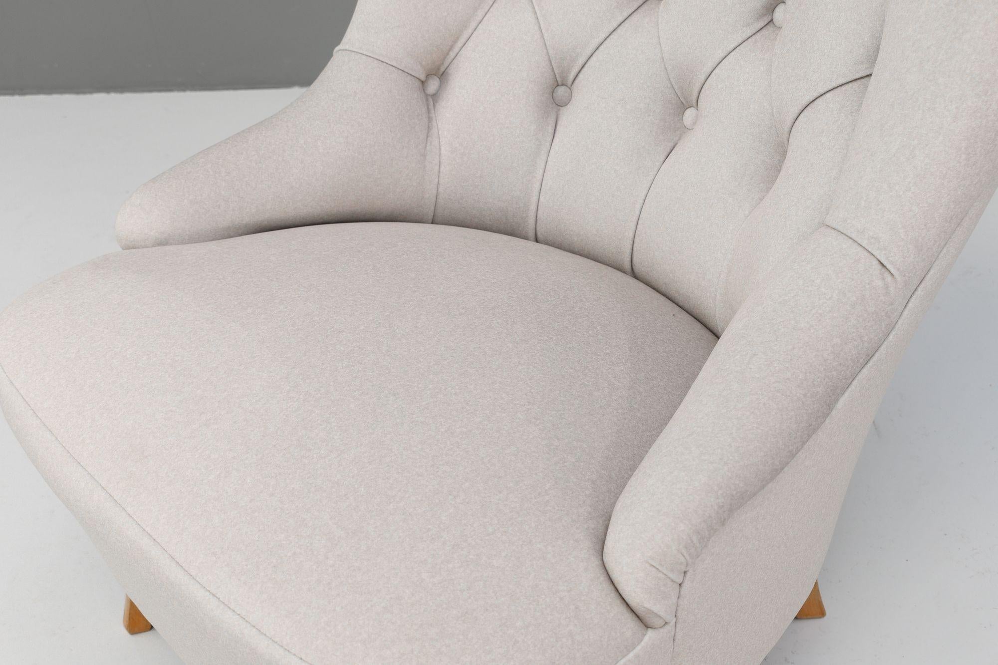 XX secolo Coppia di sedie da cocktail svedesi in vendita