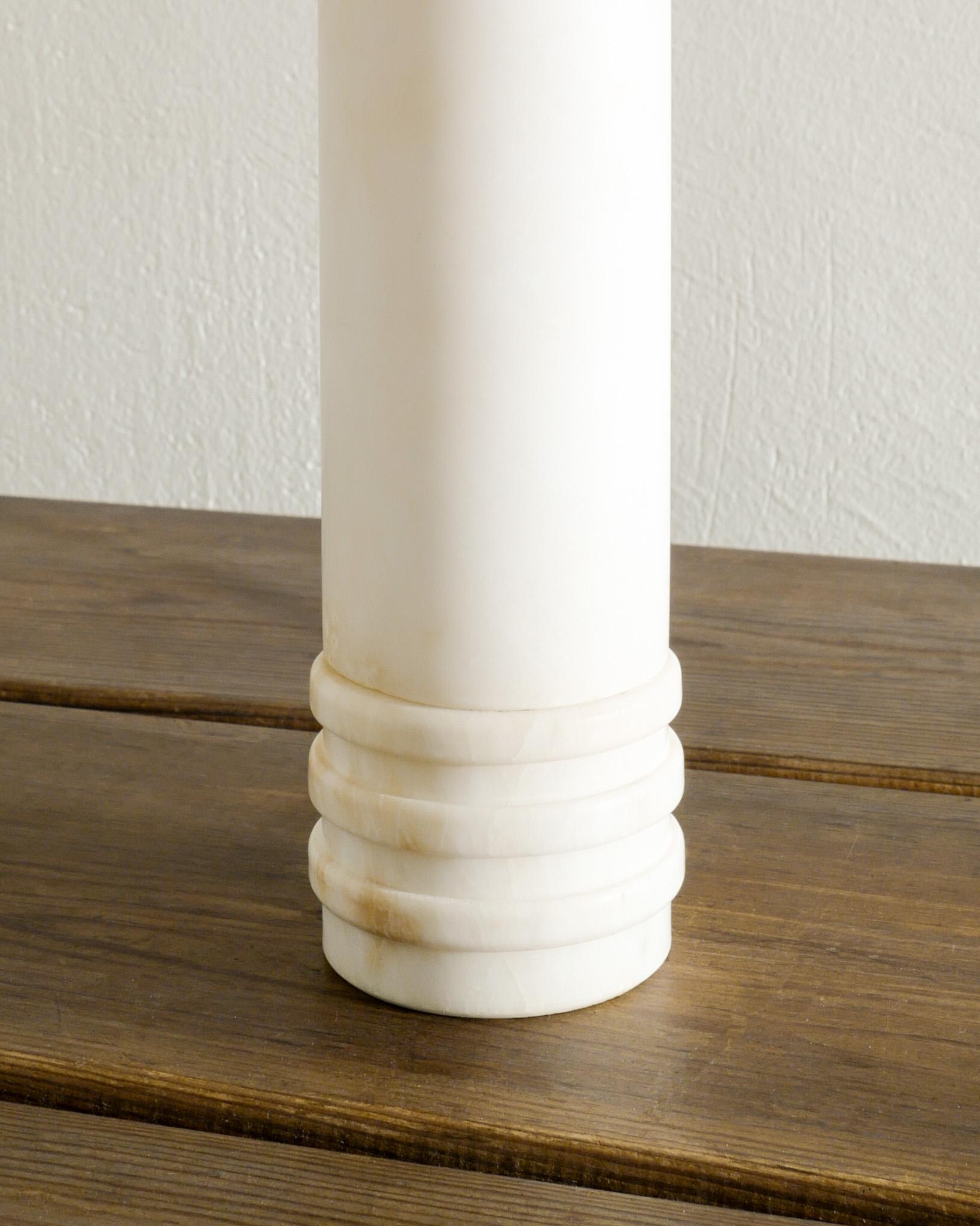 Suédois Paire de lampes de chevet suédoises cylindriques en marbre du milieu du siècle dernier par Bergboms, années 1960  en vente