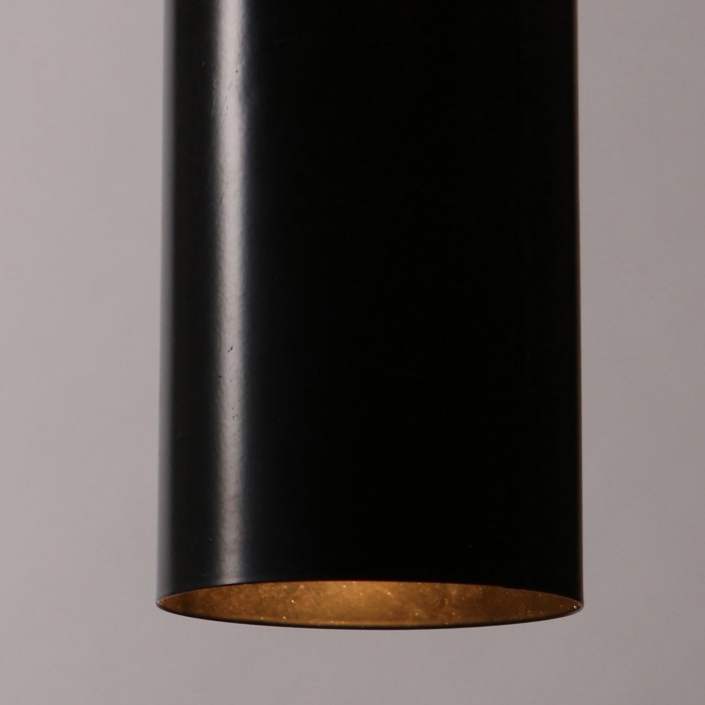 Mid-Century moderno Coppia di lampade a sospensione svedesi a cilindro in metallo, anni '60 in vendita
