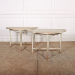 Coppia di tavoli da console svedesi Demi Lune