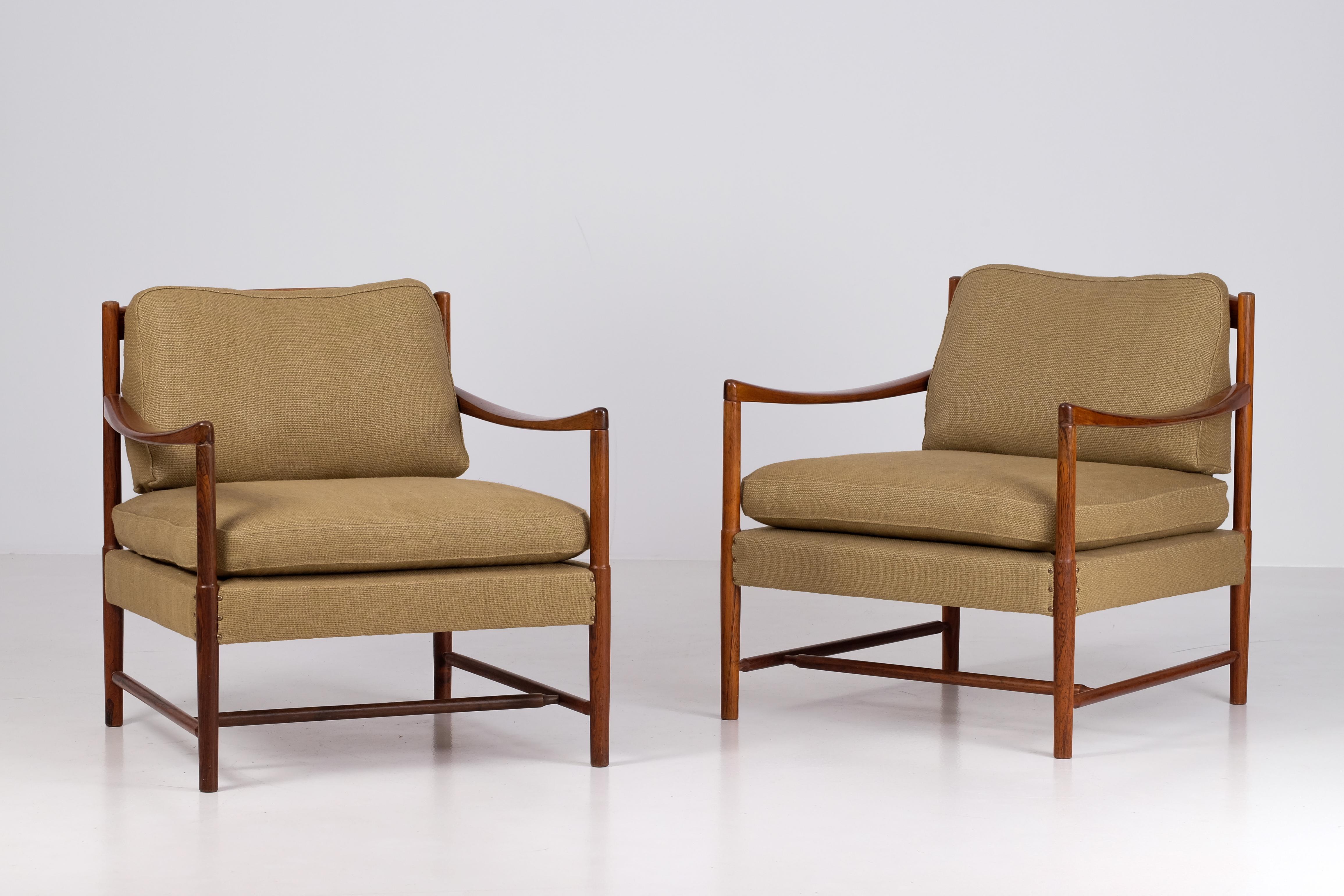 Excellent vintage condition. Produced by AB Lindlöfs Möbler Lammhult, 1960s.
Newly upholstered.
