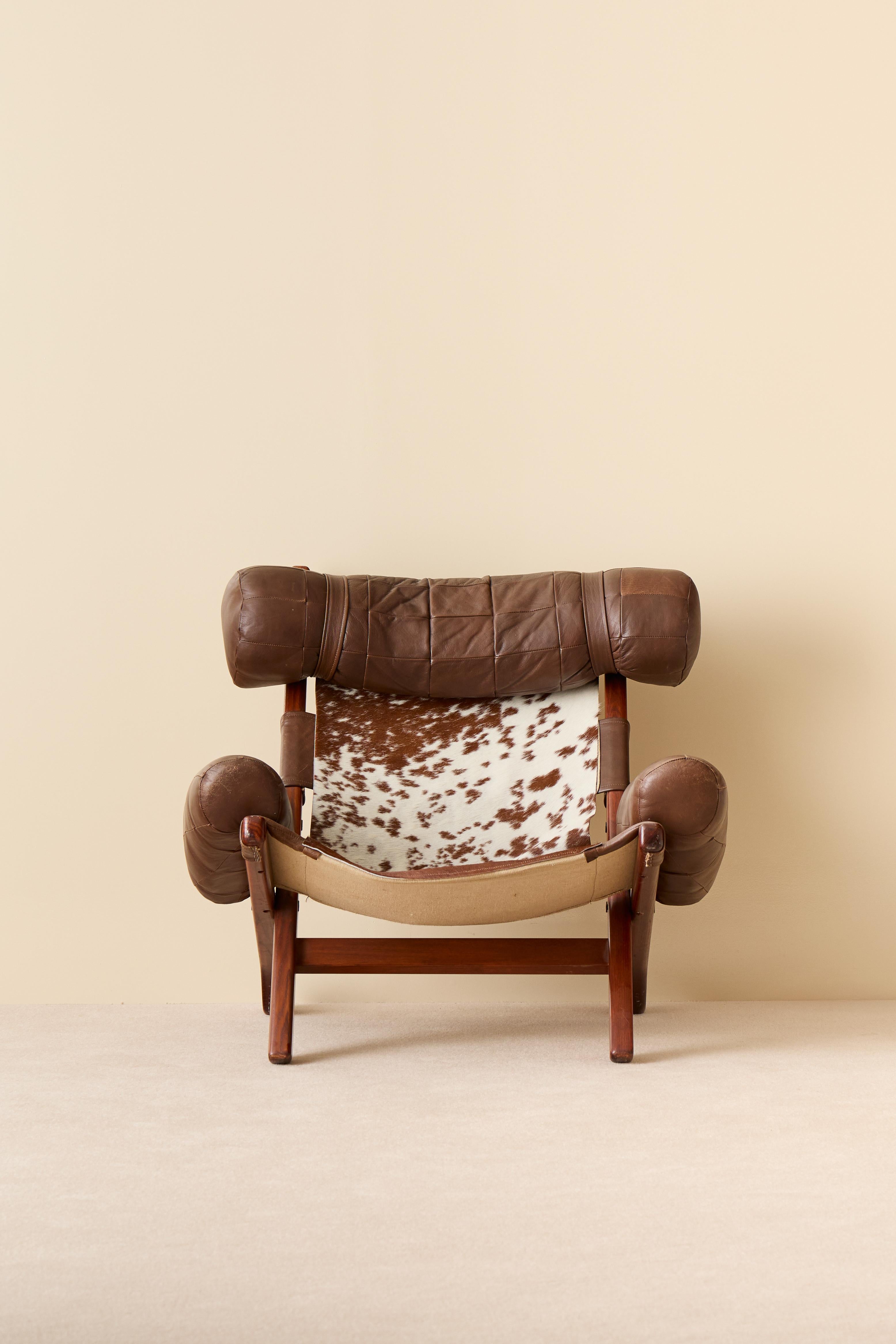 Fin du 20e siècle Paire de fauteuils suédois en cuir de vache, 1970 en vente