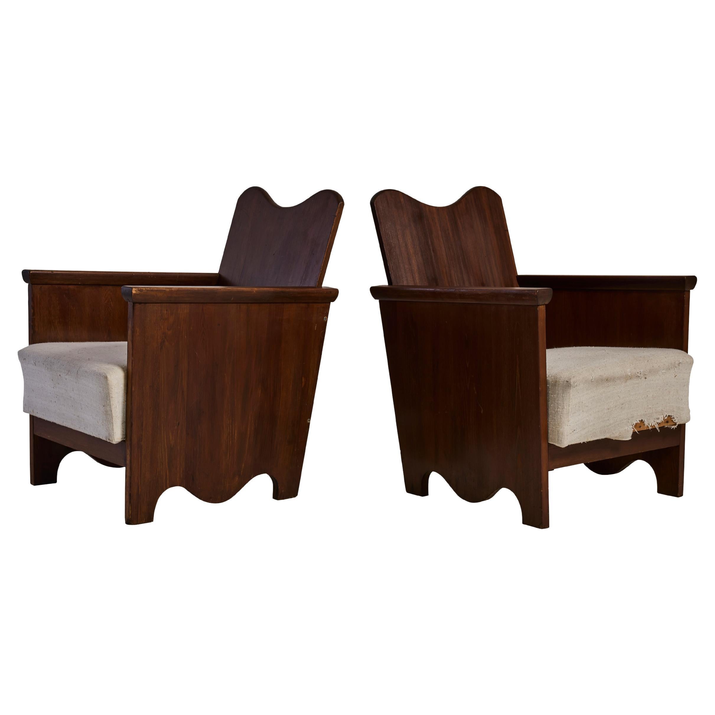 Paire de fauteuils en pin d'art populaire suédois, années 1930 en vente