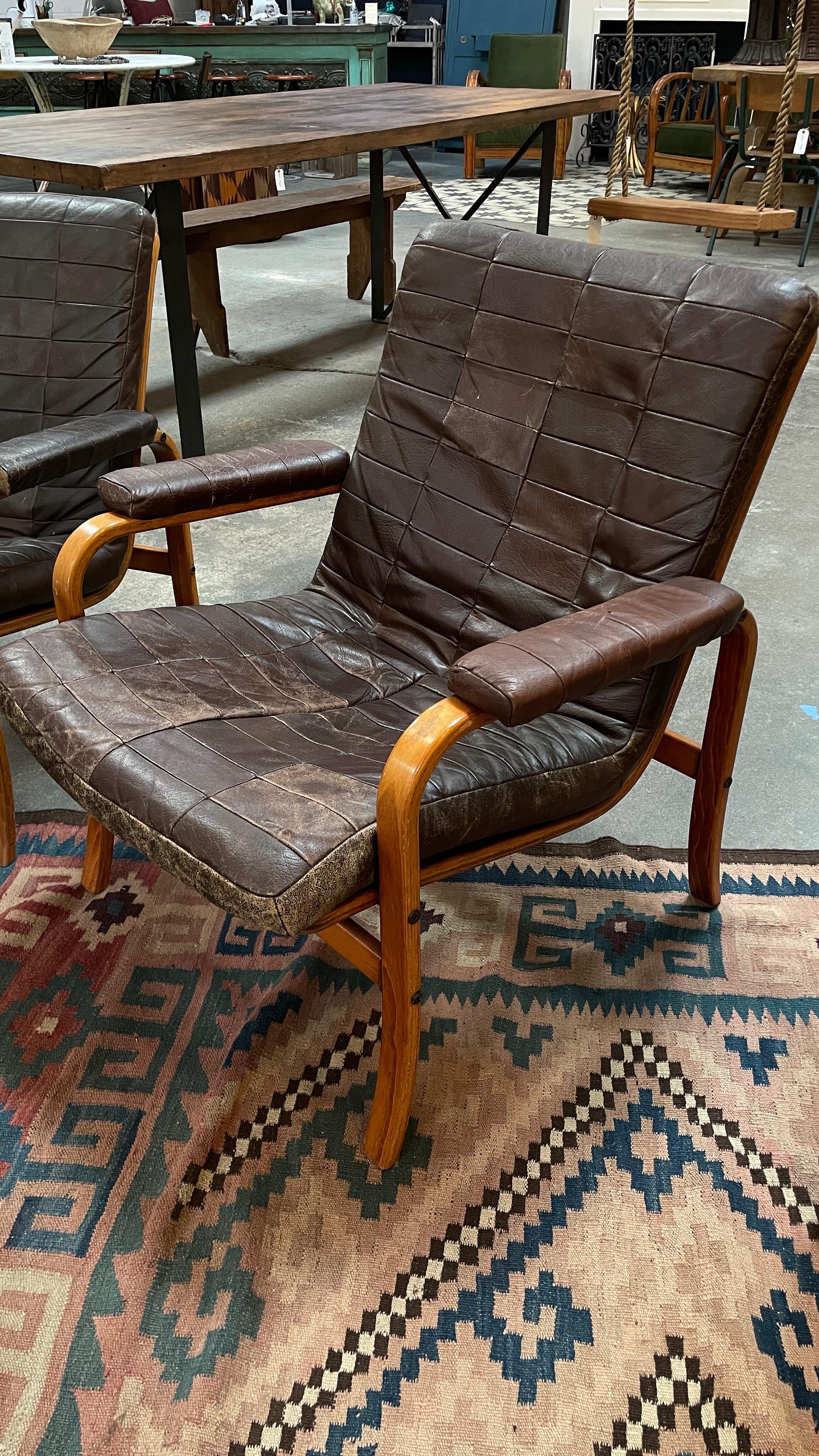 Pair of Swedish Göte Möbler Nässjö Leather Chairs In Good Condition In Los Angeles, CA