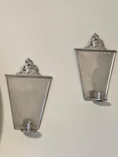 Schwedische Grace- Zinn-Kerzenständer von C G Hallberg, 1920er Jahre, Paar.