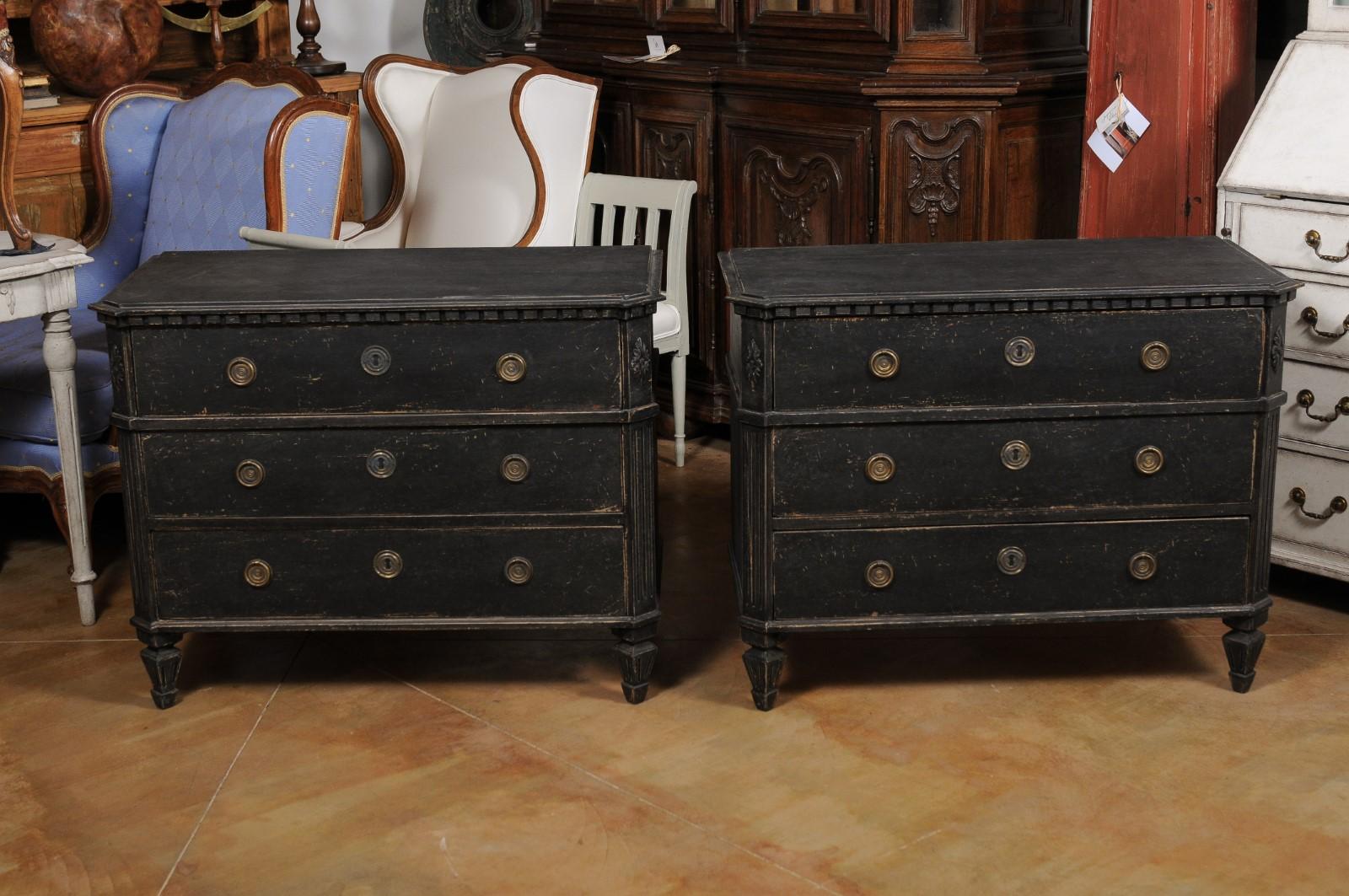 Pair of Swedish Gustavian 1830s Black Painted and Carved Three-Drawer Chests 5