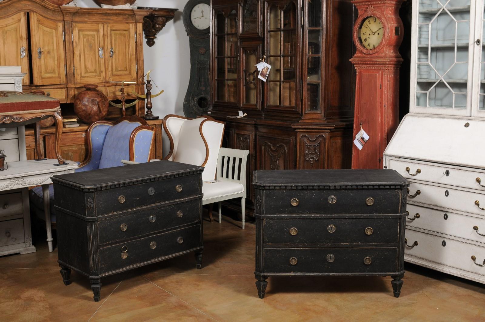 Pair of Swedish Gustavian 1830s Black Painted and Carved Three-Drawer Chests 7