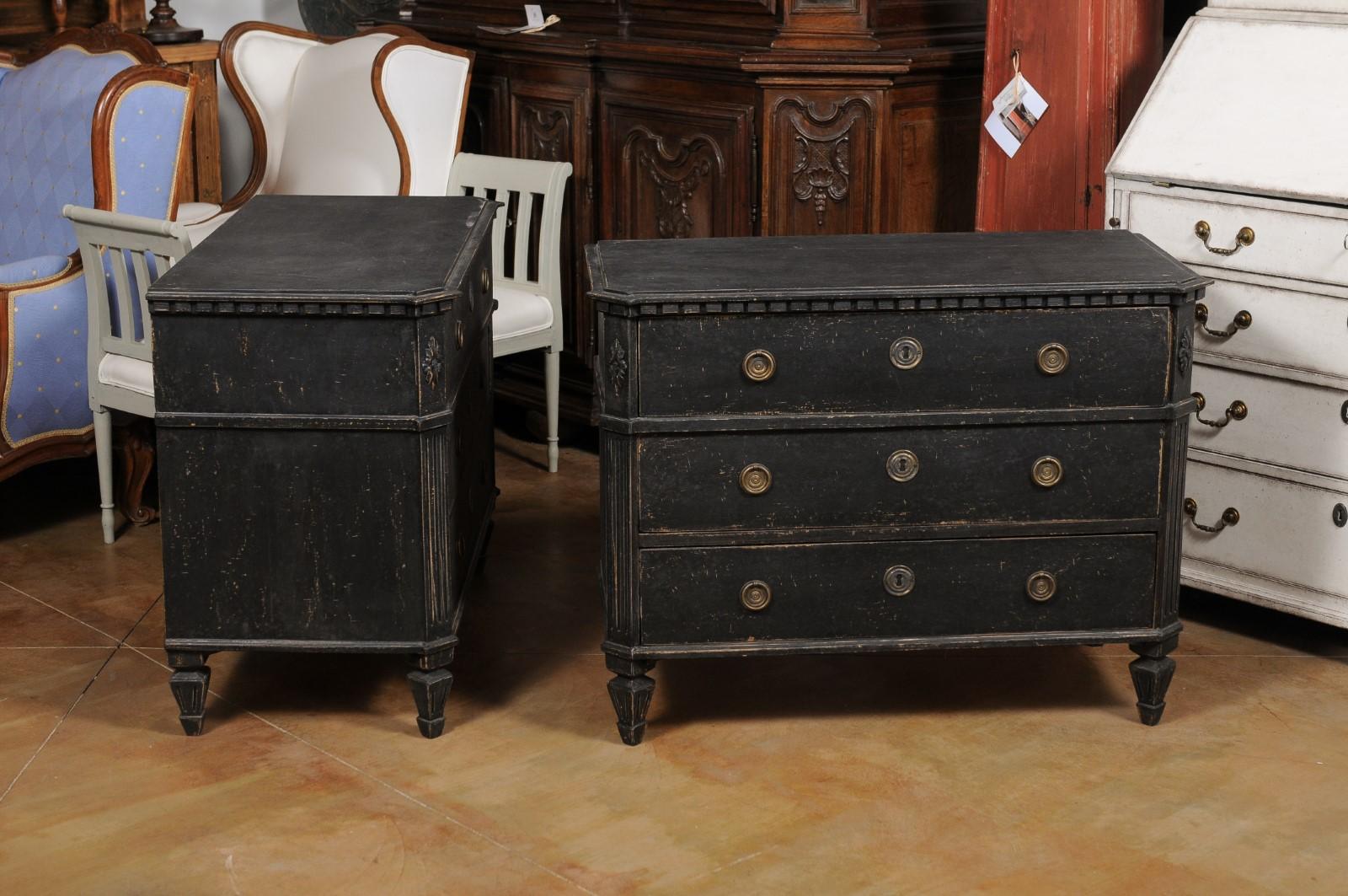 Wood Pair of Swedish Gustavian 1830s Black Painted and Carved Three-Drawer Chests