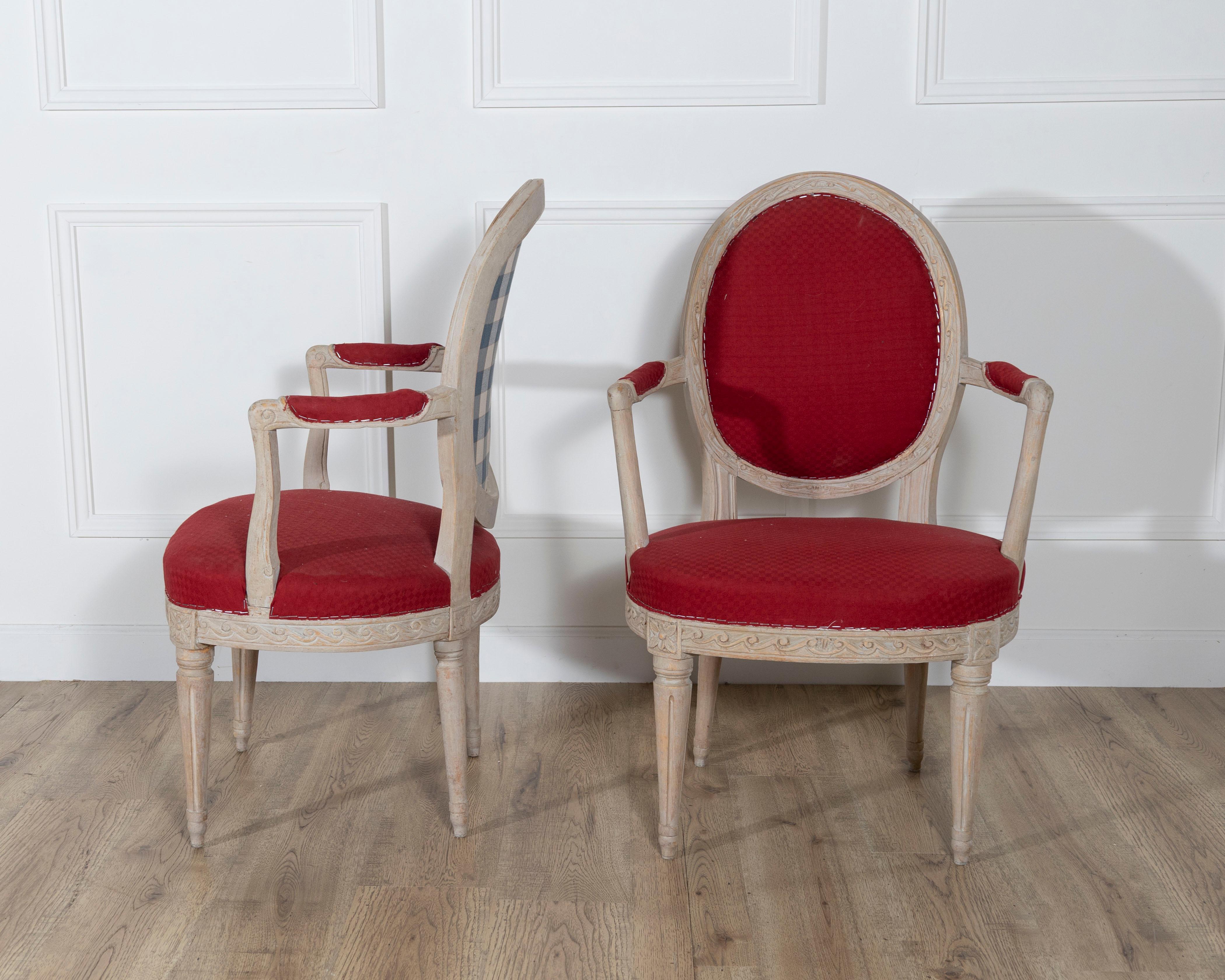 Pair of Swedish Gustavian Armchairs with Original Paint, circa 1820 In Good Condition For Sale In Atlanta, GA