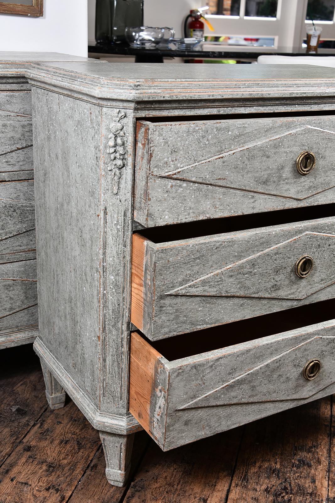 Pair of Swedish Gustavian Chests For Sale 4
