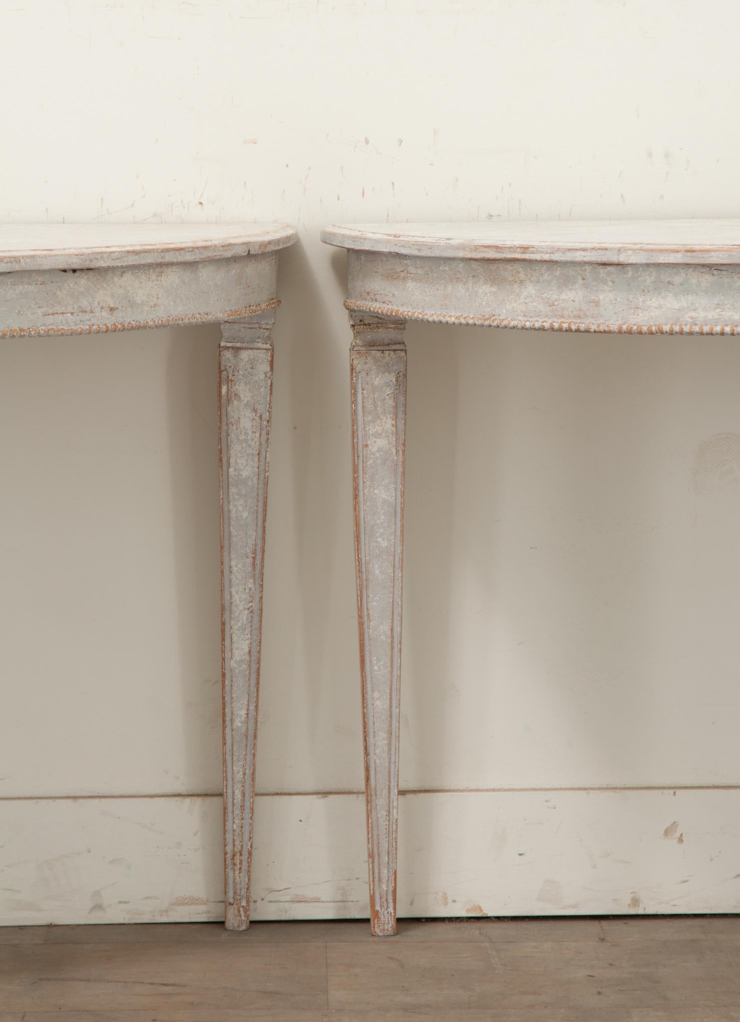 Pair of Swedish Gustavian Painted Demilune Consoles In Good Condition In Baton Rouge, LA