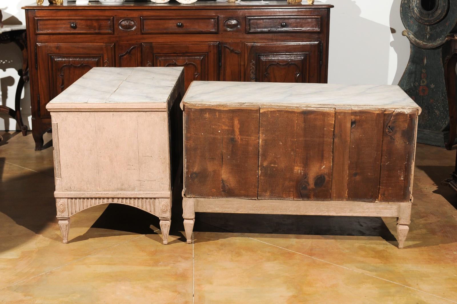 Pair of Swedish Gustavian Period 1790s Two-Drawer Chests with Soft Pink Color 4