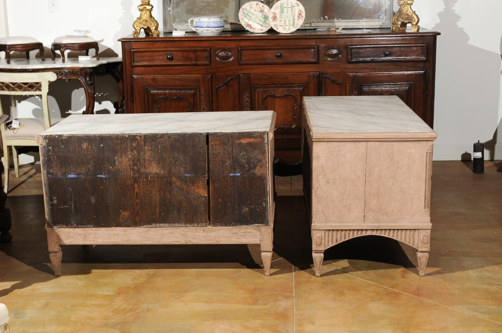 Pair of Swedish Gustavian Period 1790s Two-Drawer Chests with Soft Pink Color 3